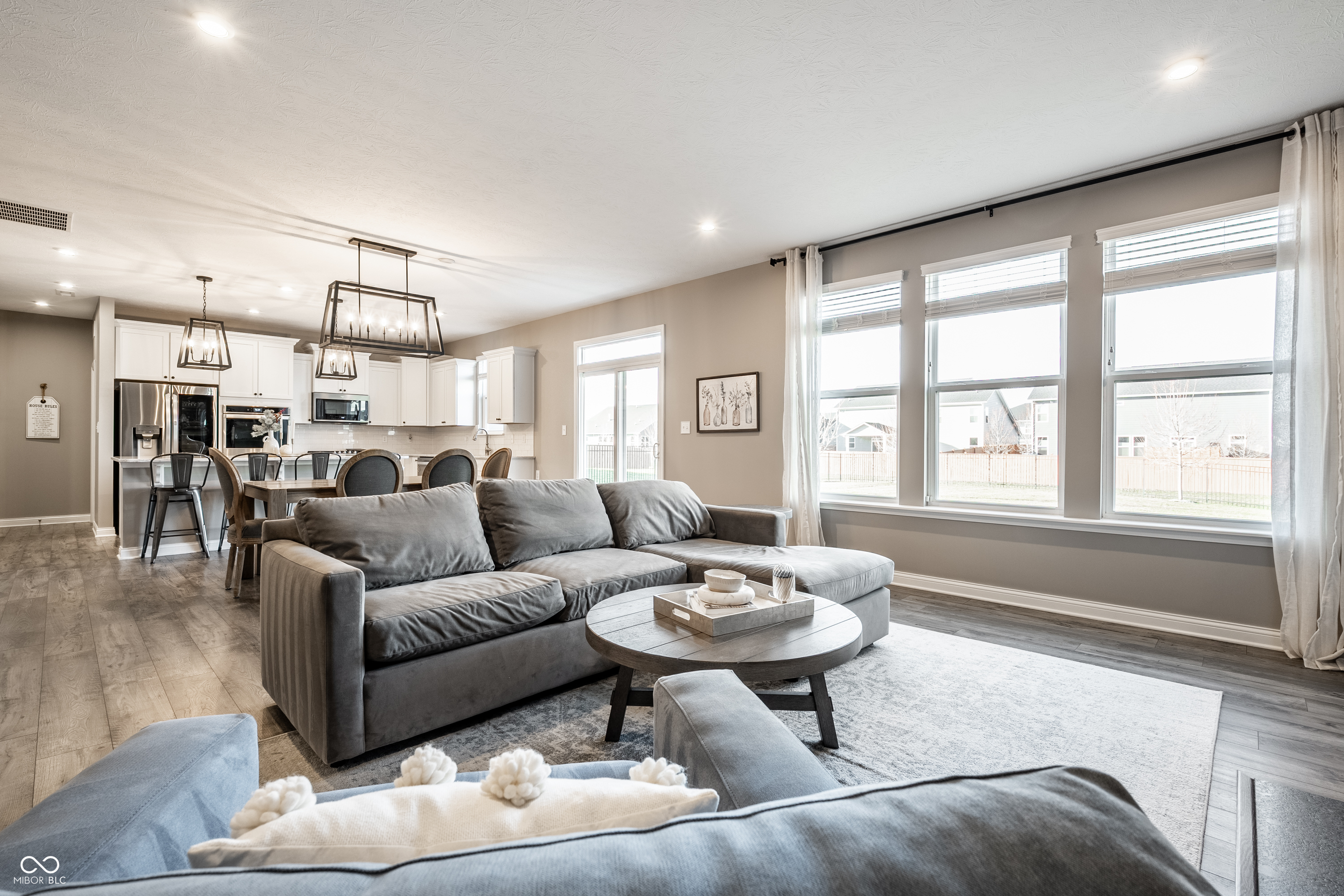 15802 Turntable Court