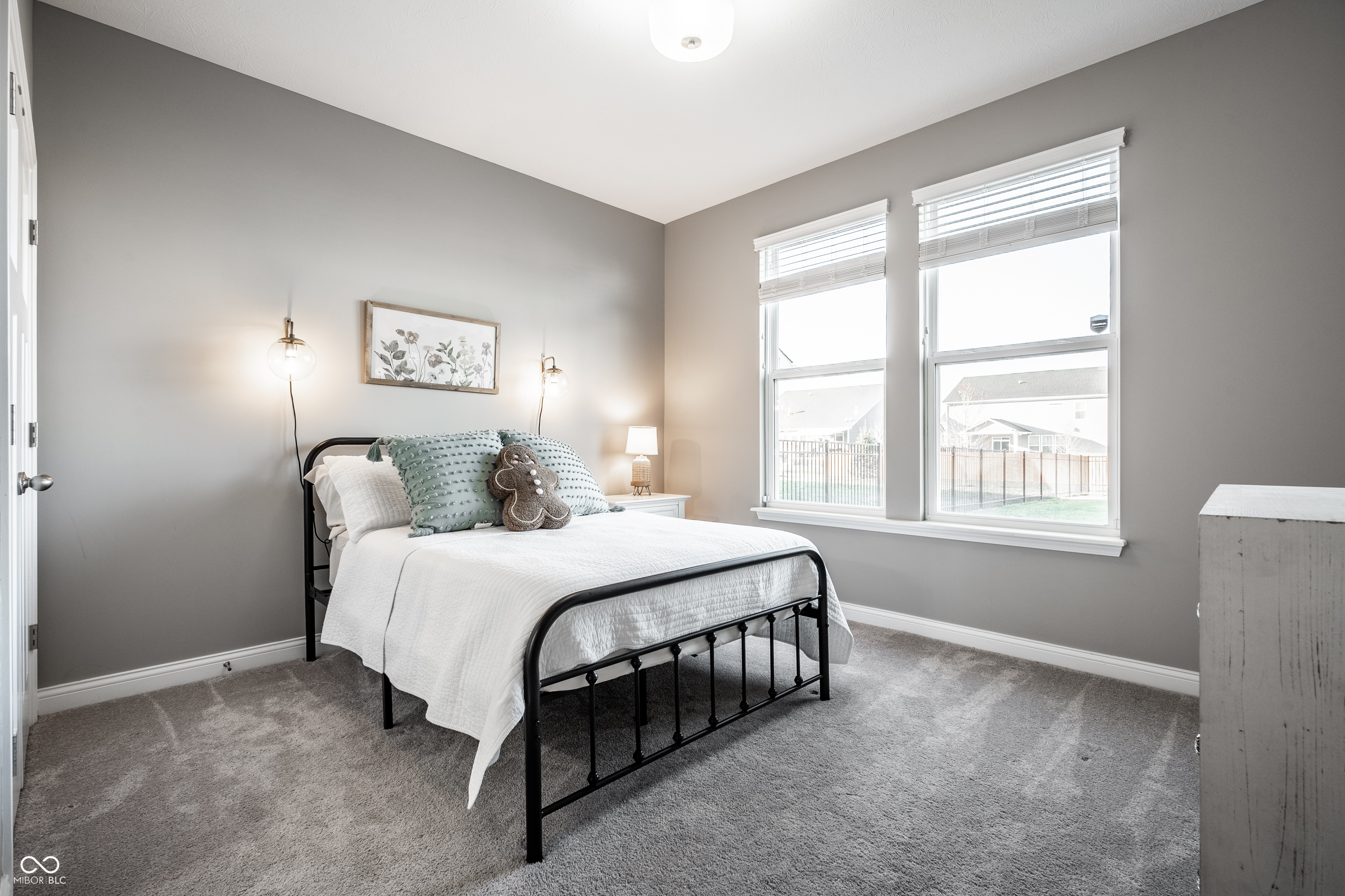 15802 Turntable Court