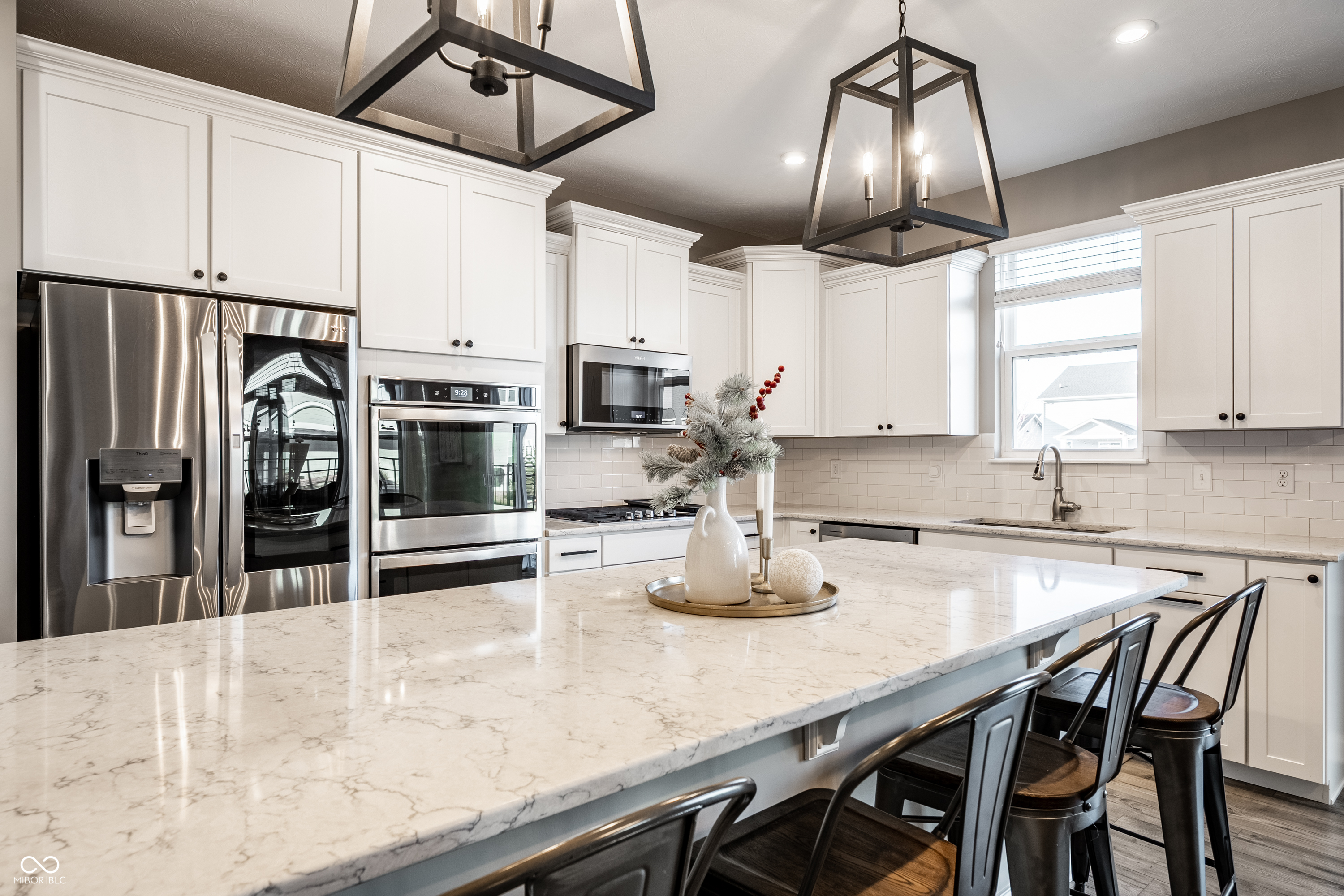 15802 Turntable Court