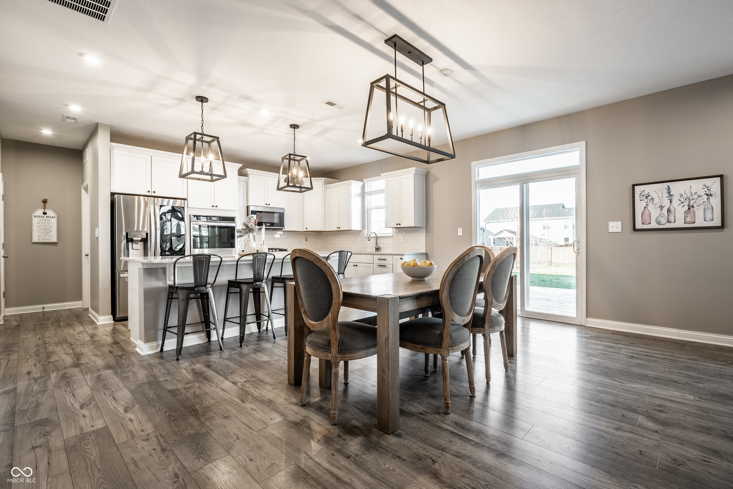 15802 Turntable Court