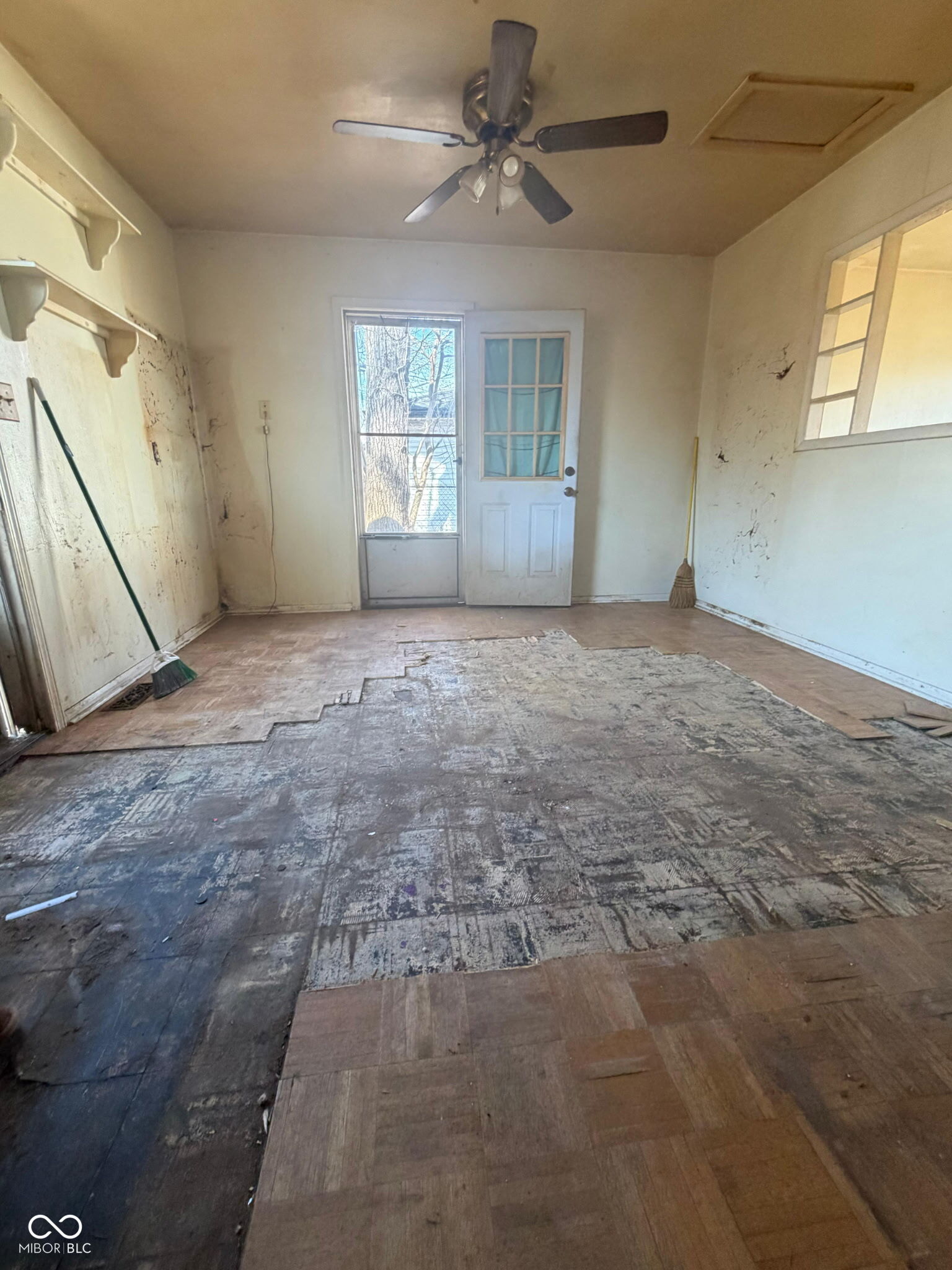 3114 Eagledale Drive