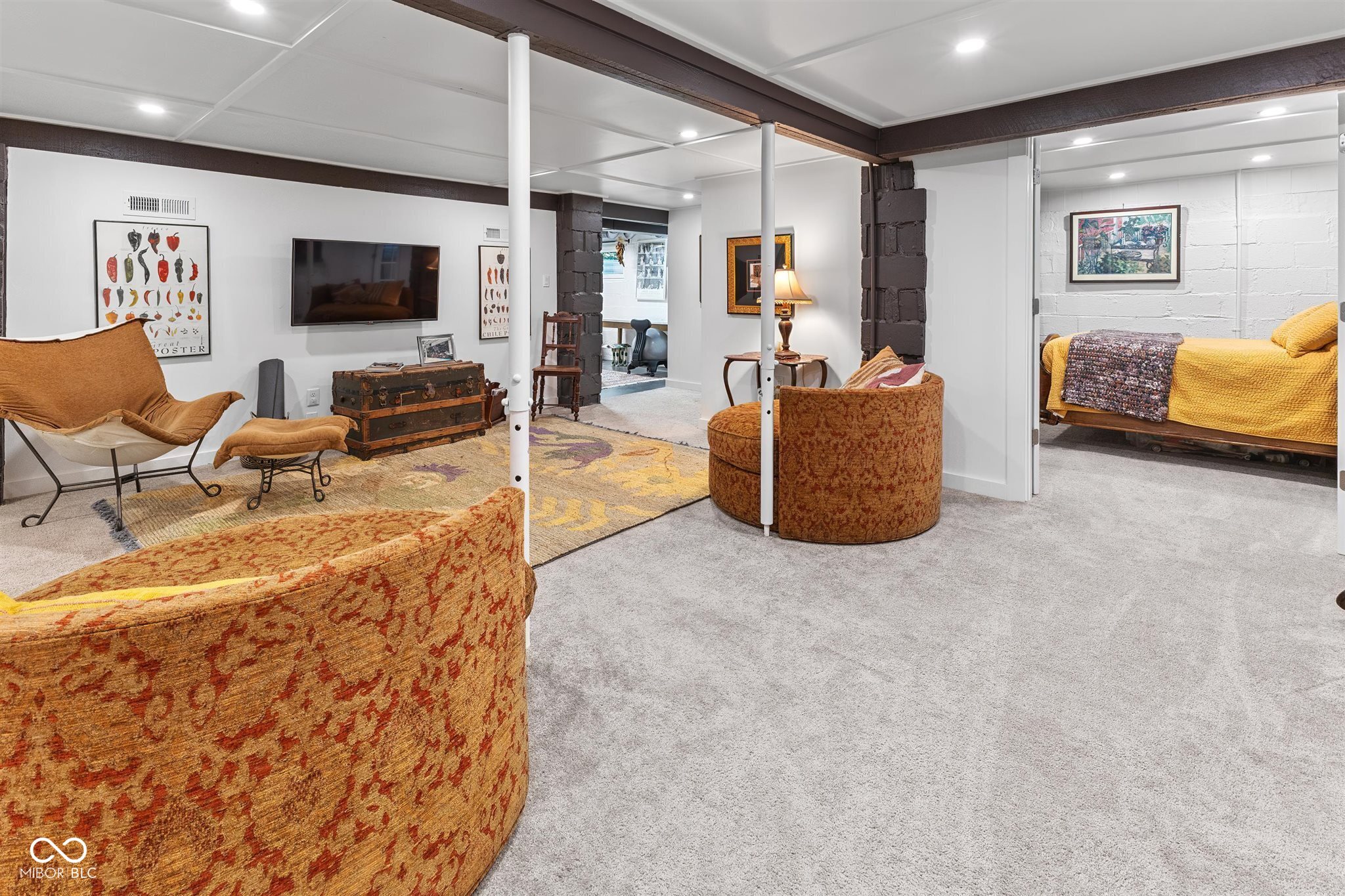 820 W 54th Street
