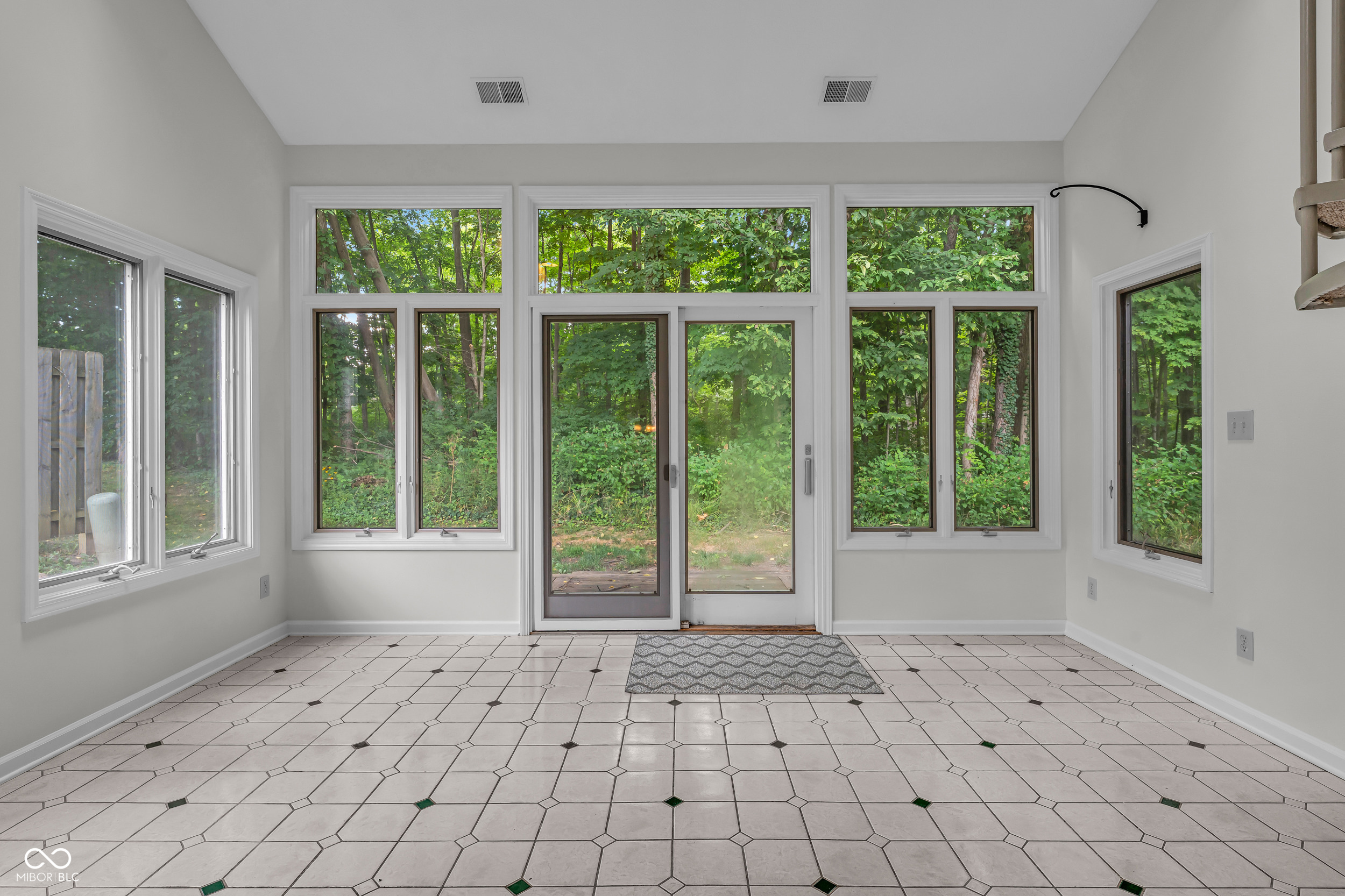 5228 Greenwillow Road