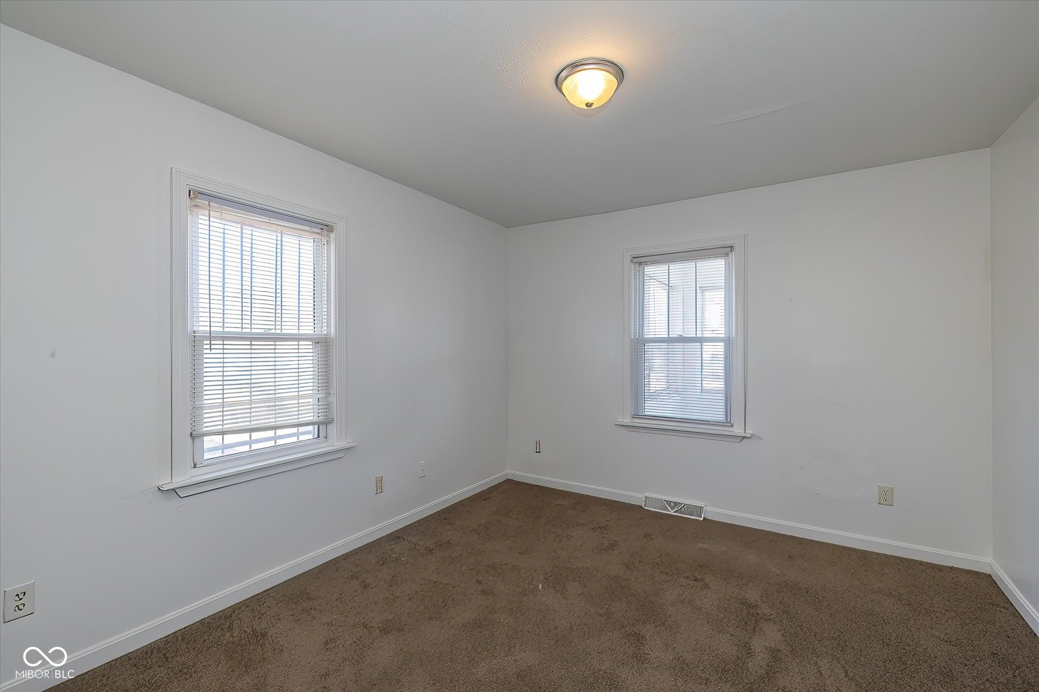 4534 Norwaldo Avenue