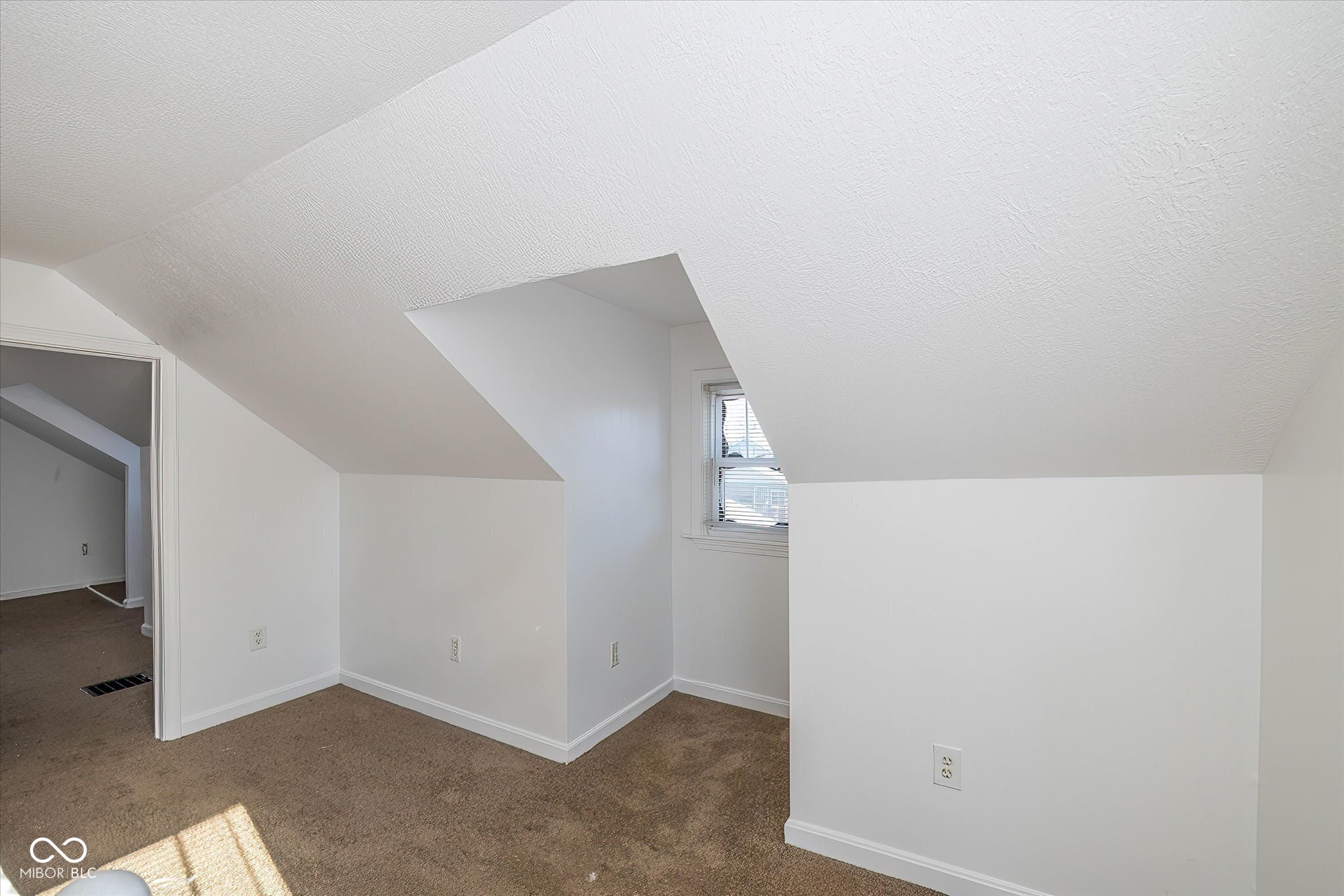 4534 Norwaldo Avenue