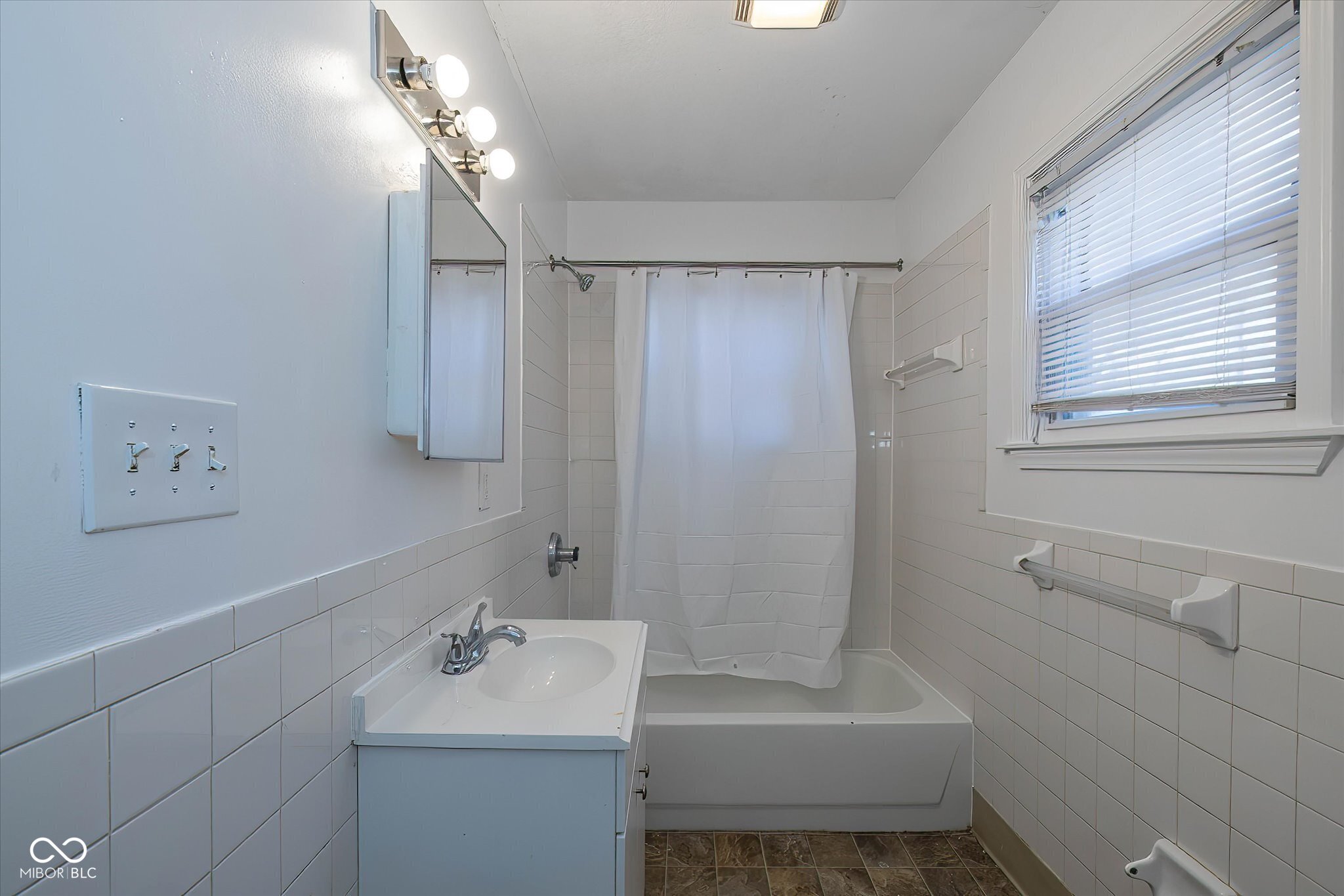 4534 Norwaldo Avenue