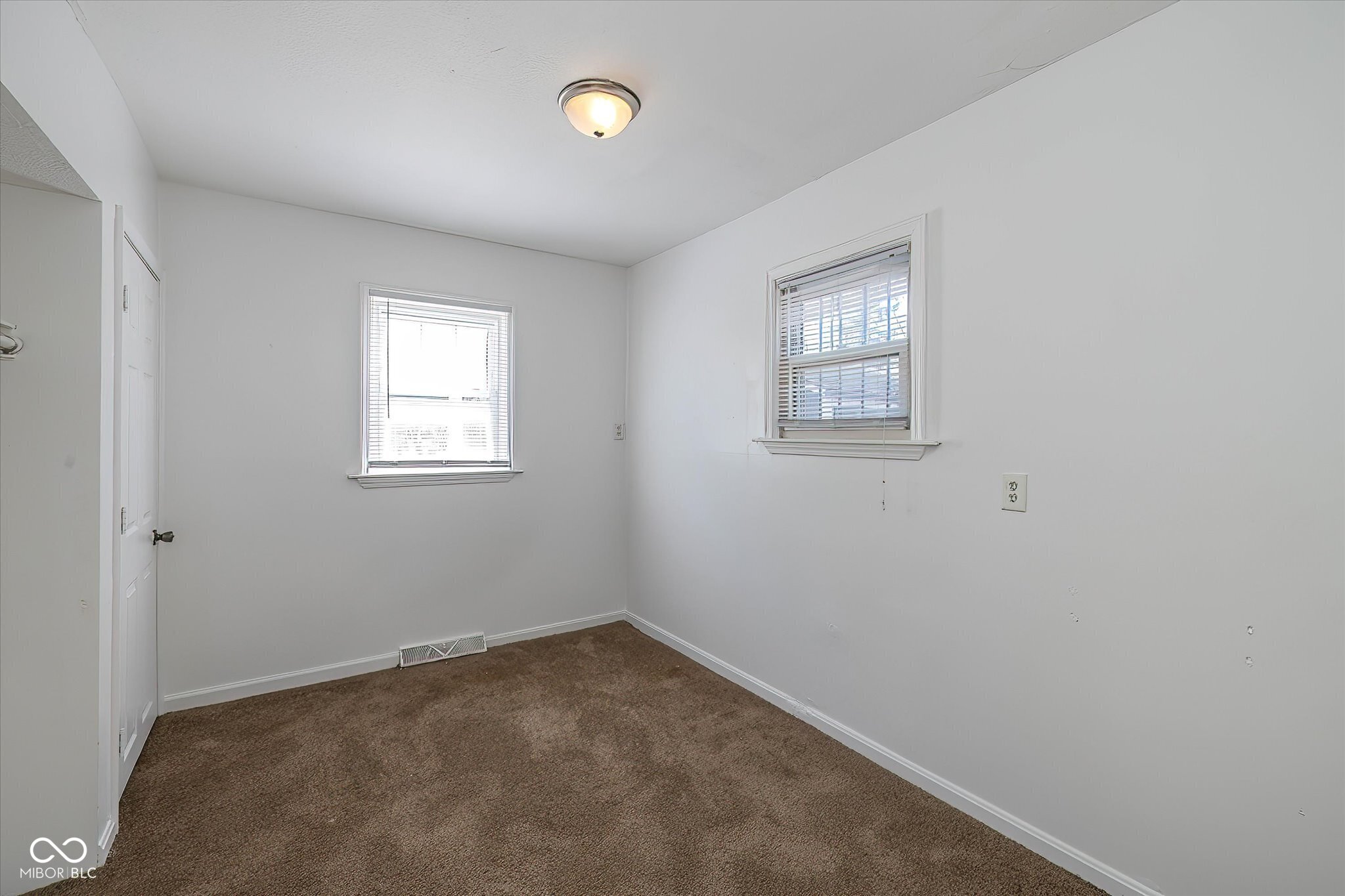 4534 Norwaldo Avenue