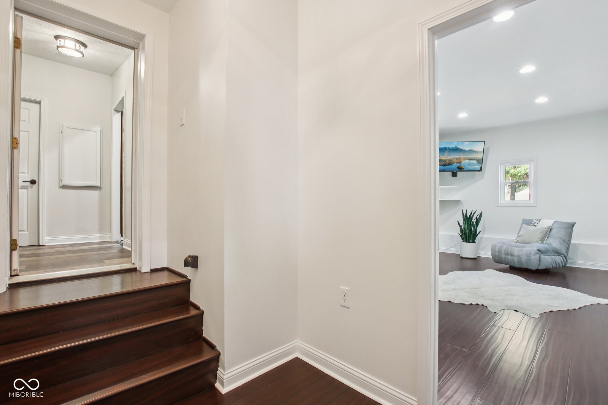 7135 N County Road 300 W