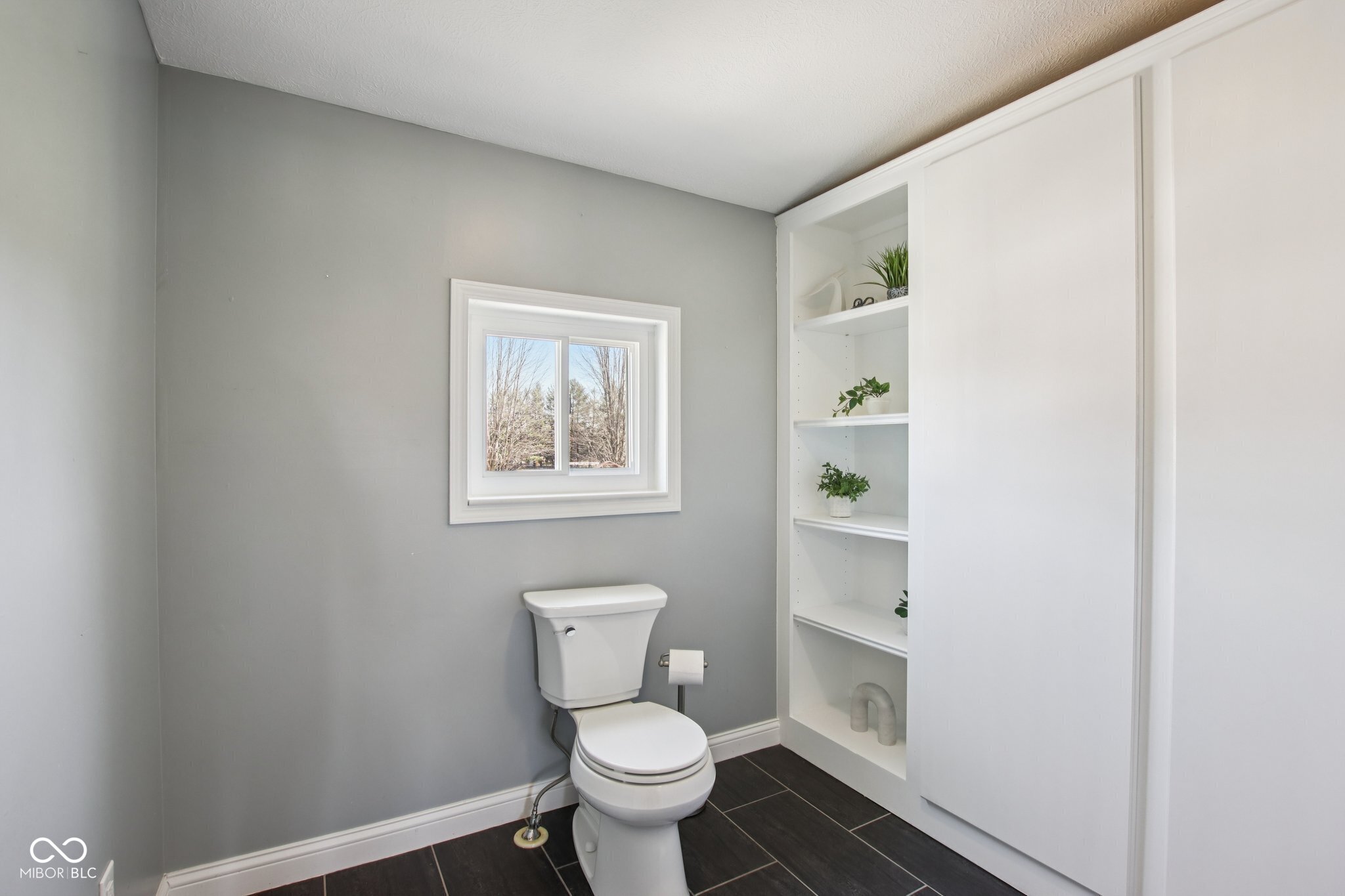 7135 N County Road 300 W