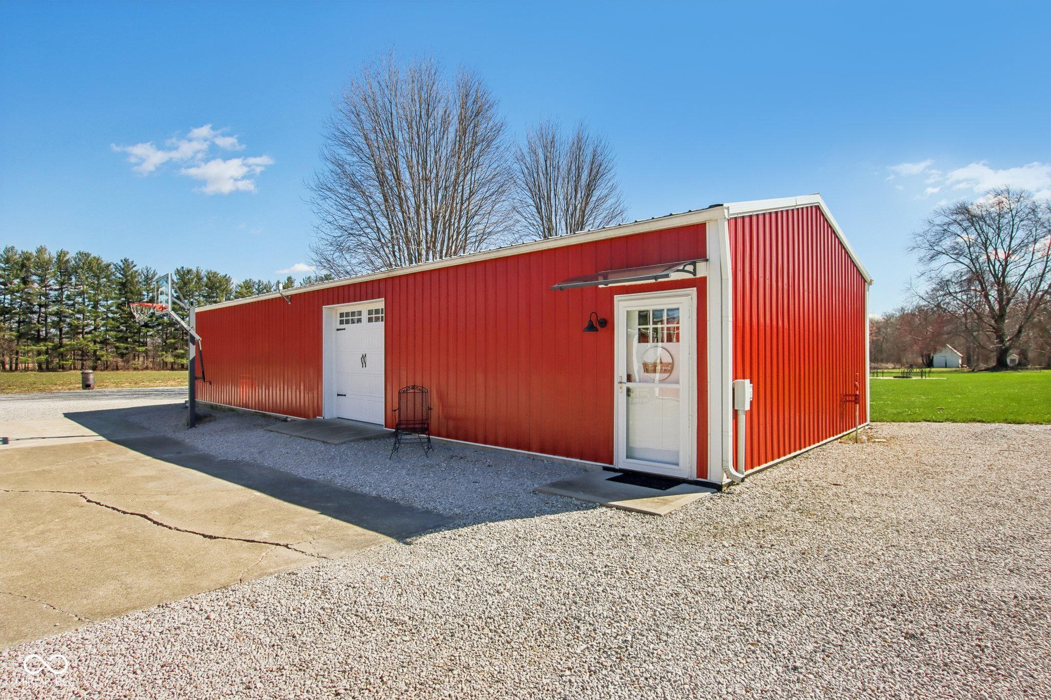 7135 N County Road 300 W