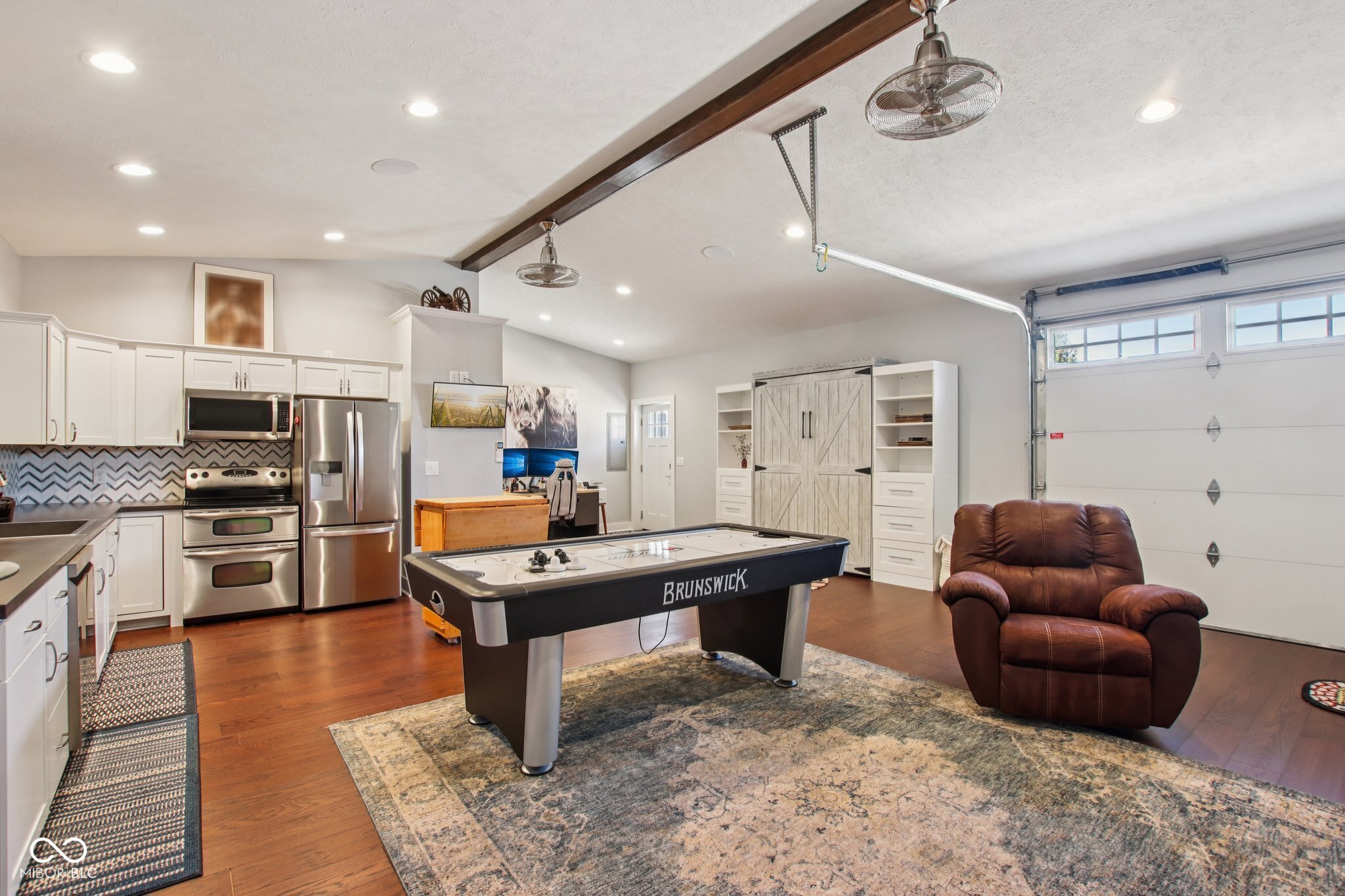 7135 N County Road 300 W