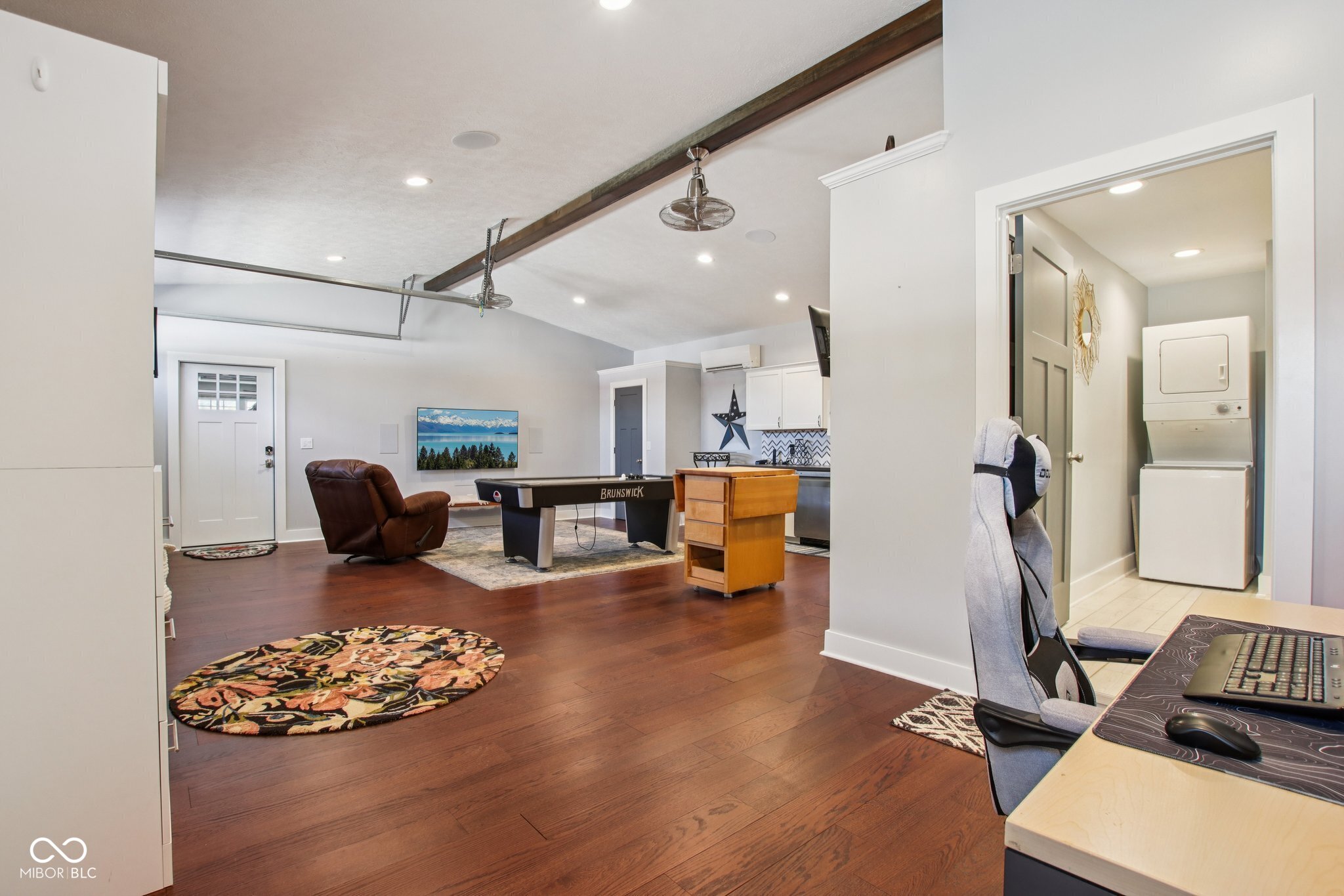 7135 N County Road 300 W