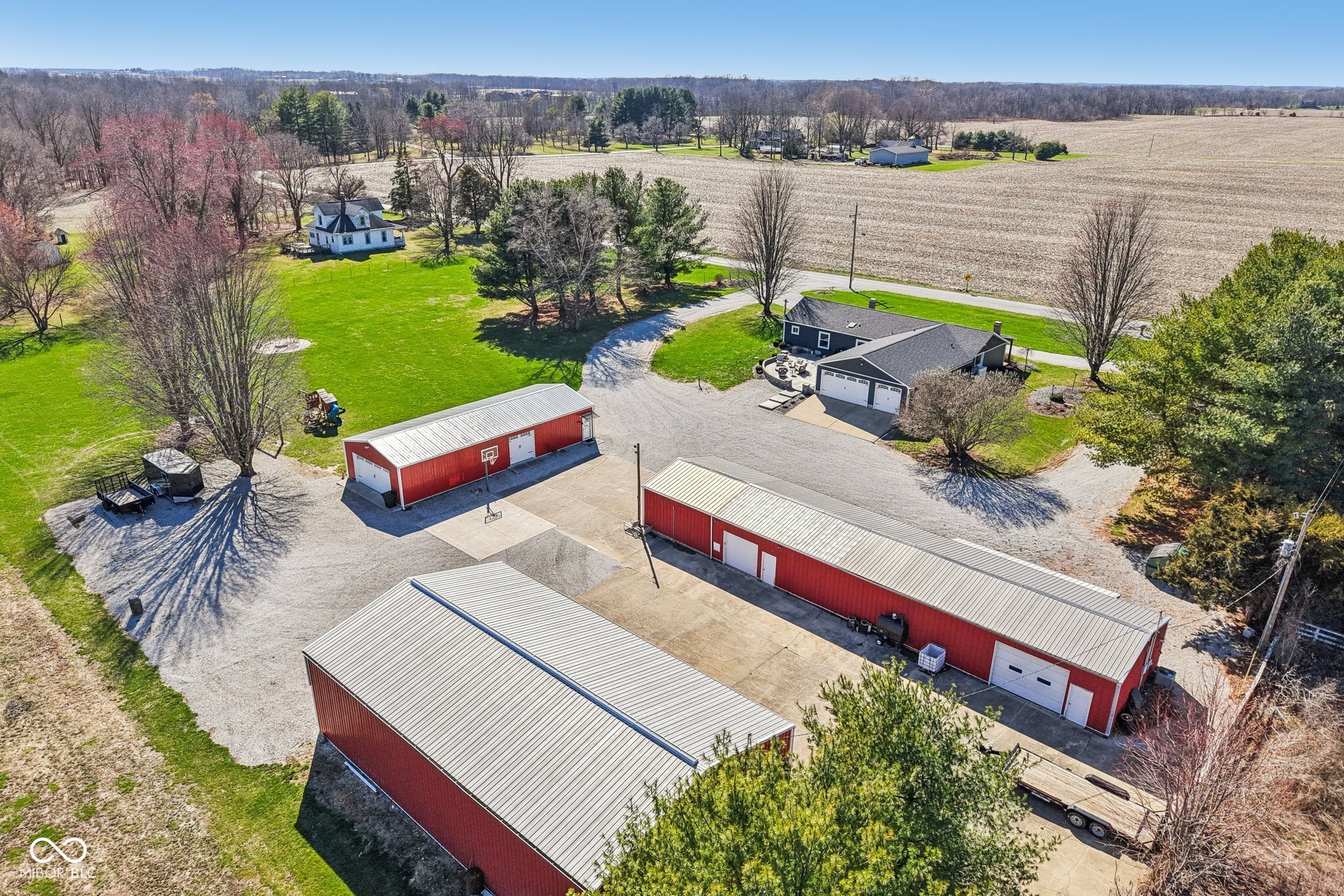 7135 N County Road 300 W