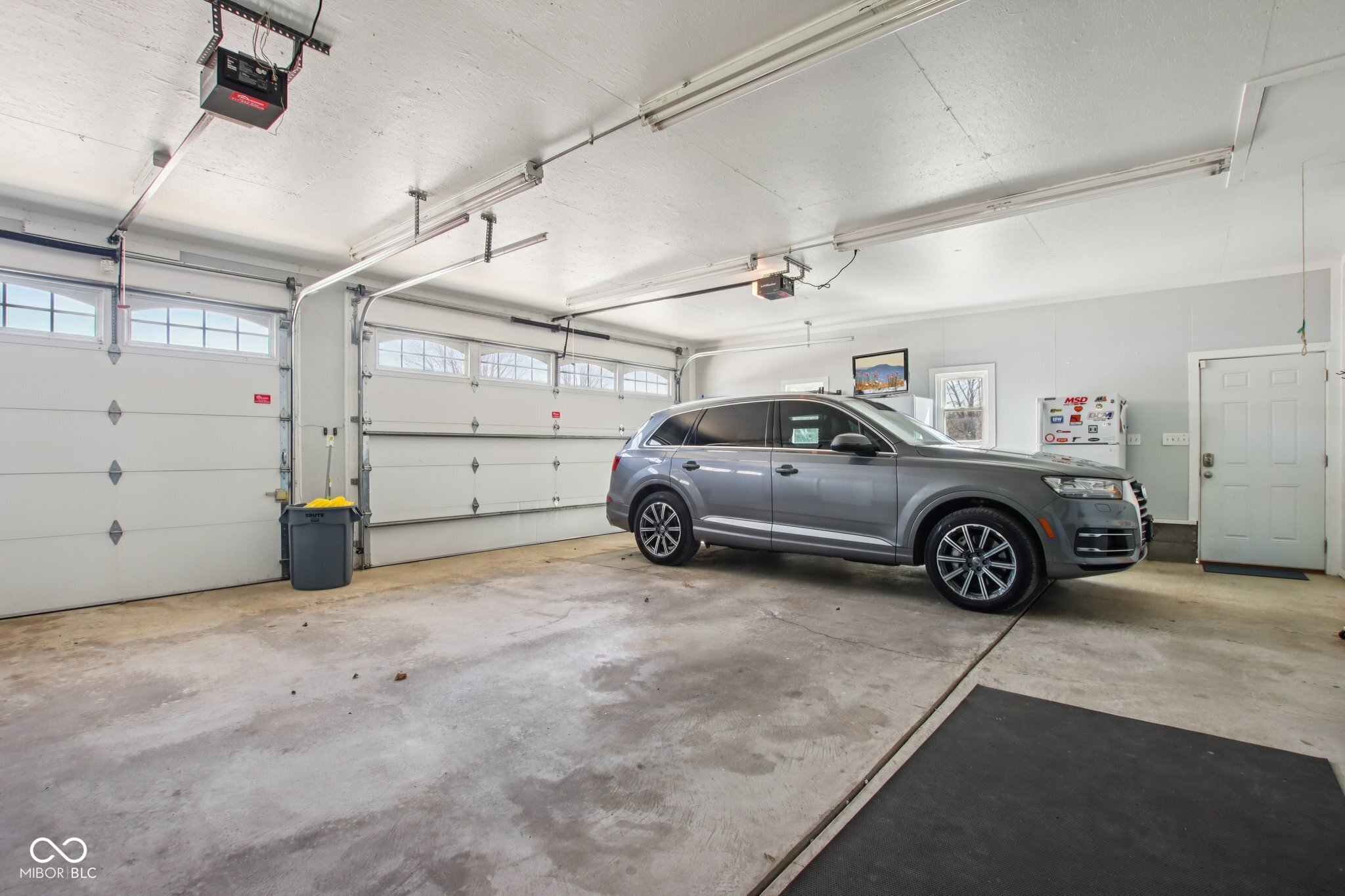 7135 N County Road 300 W