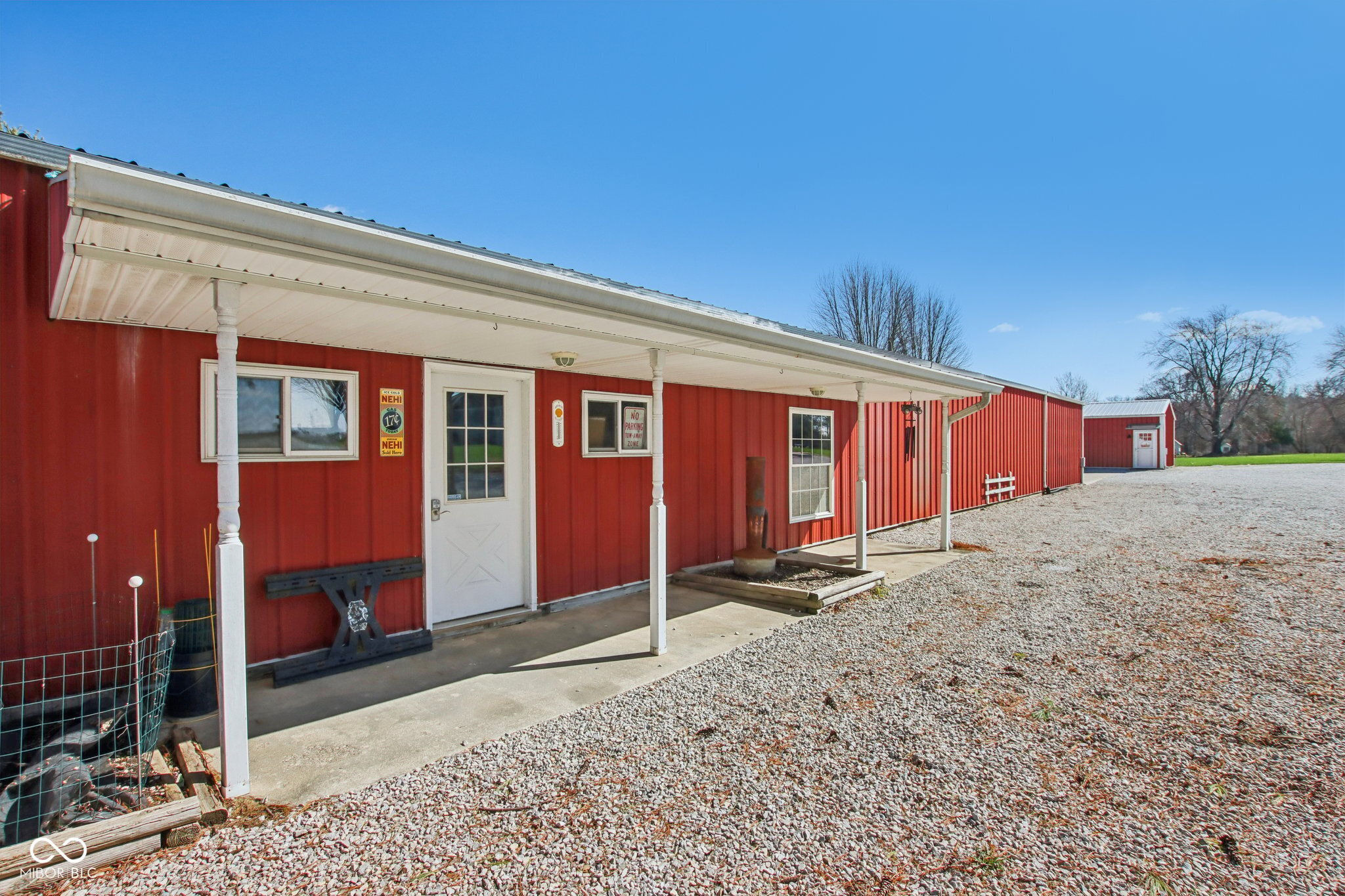 7135 N County Road 300 W