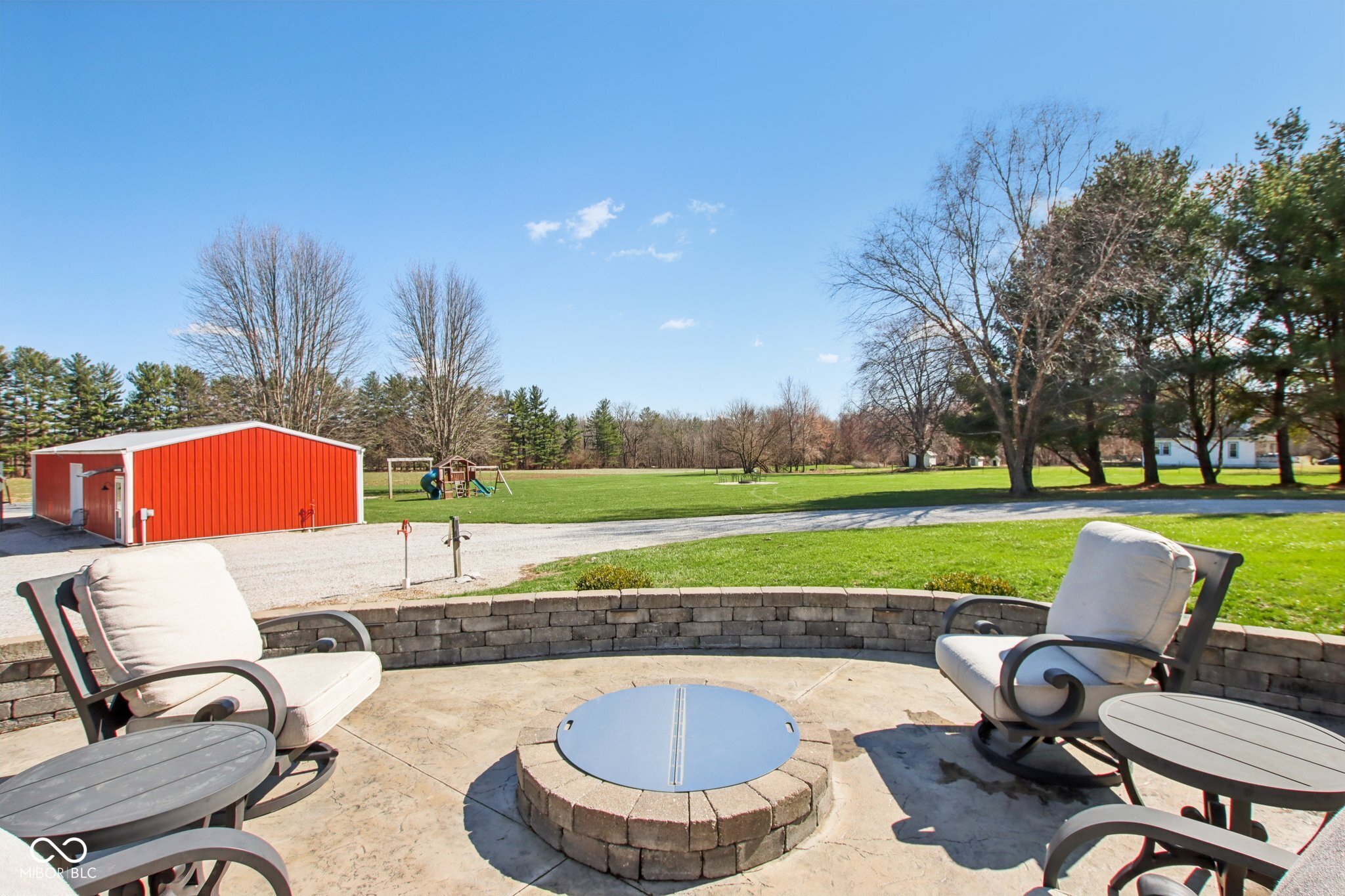 7135 N County Road 300 W