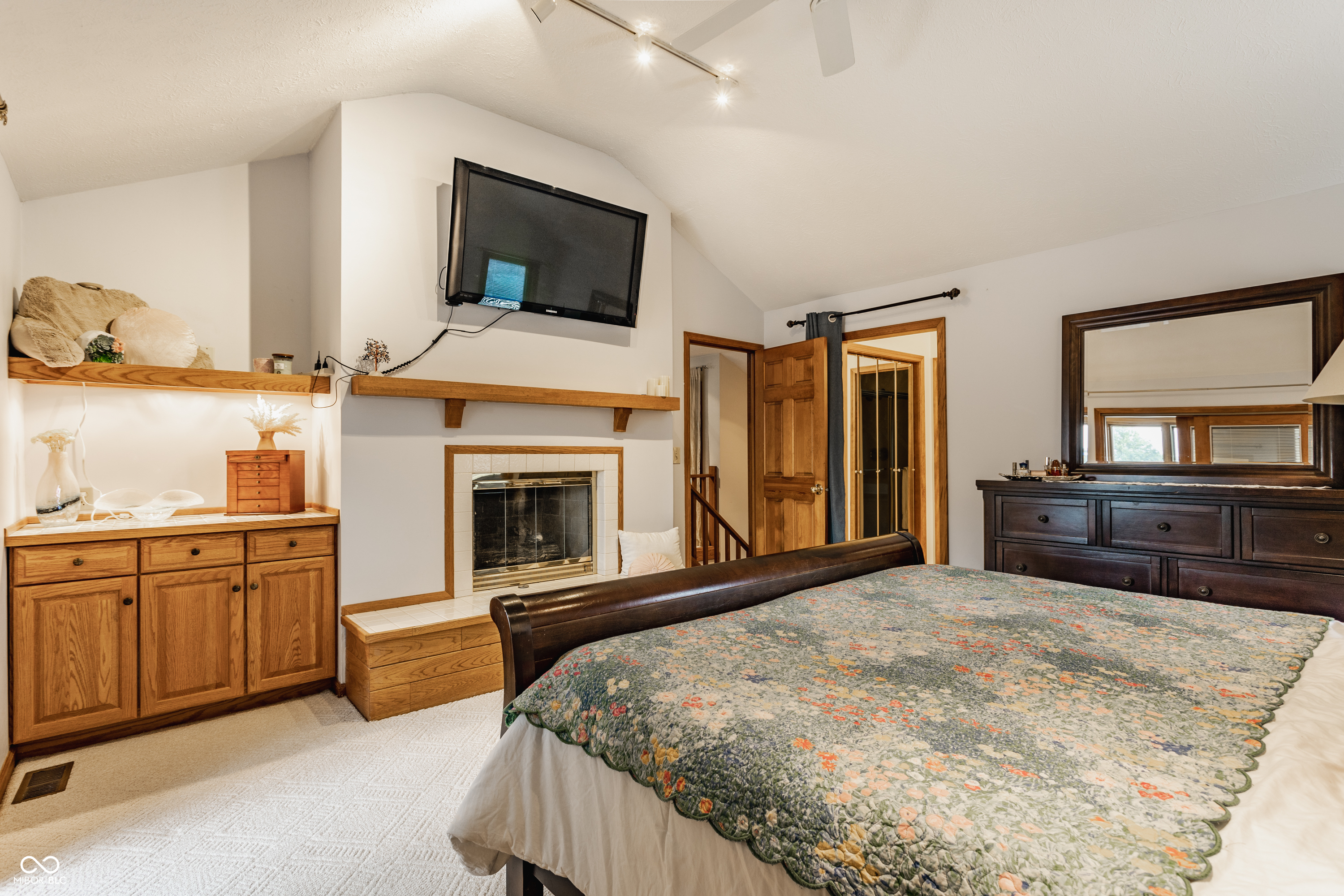 709 Pleasant Point Circle