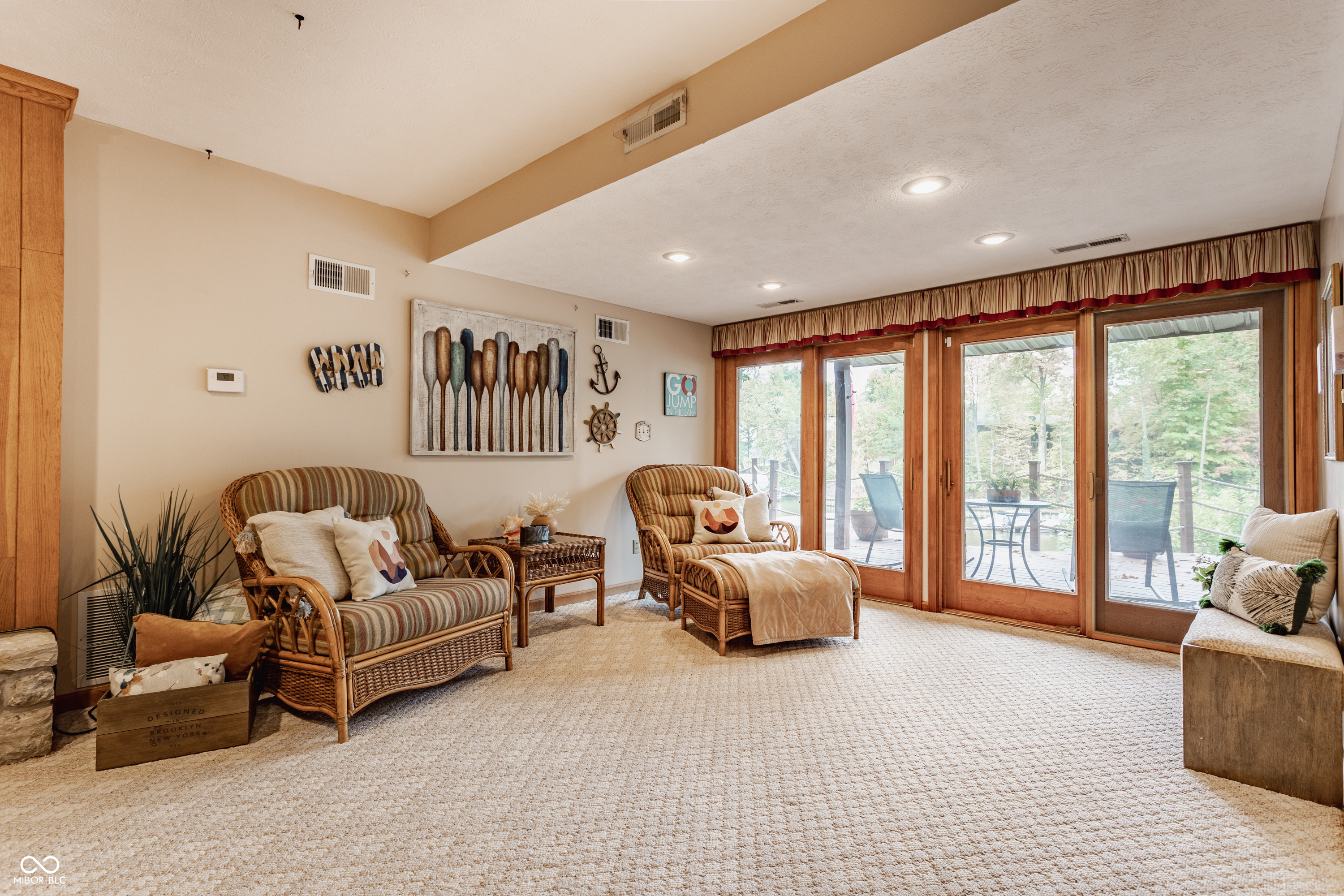 709 Pleasant Point Circle