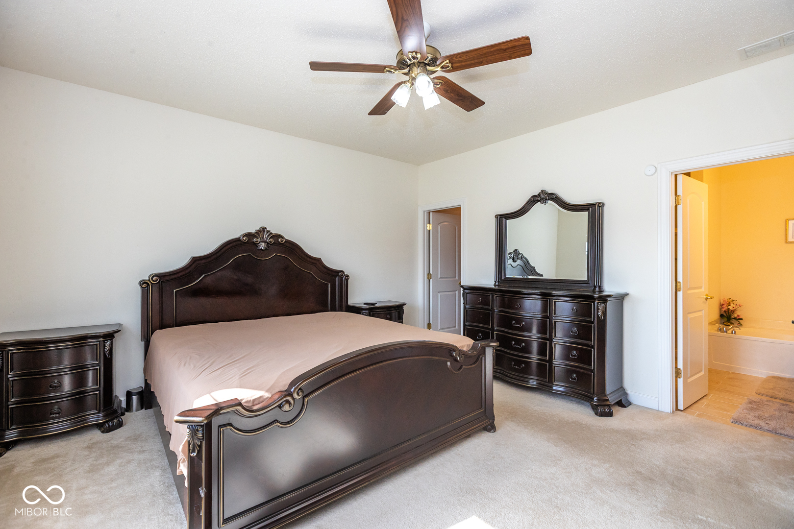 1085 Sassafras Trail