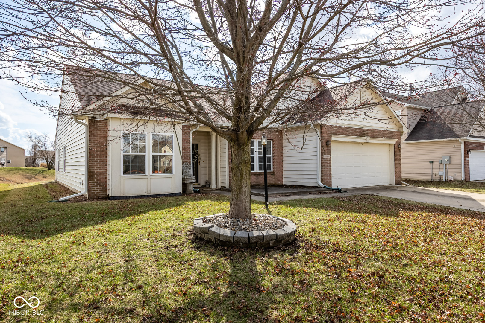 1085 Sassafras Trail
