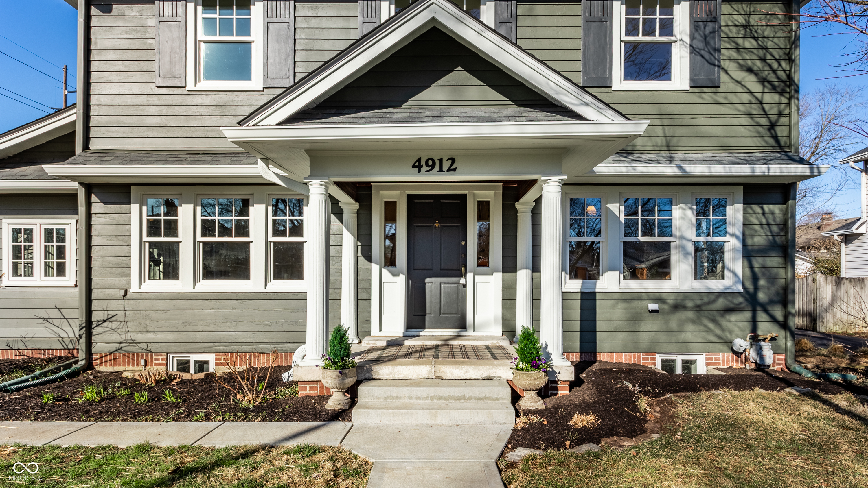 4912 Central Avenue