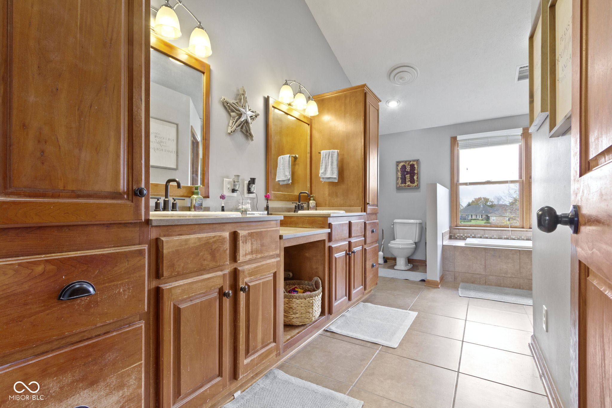 1741 Fair Glen Court