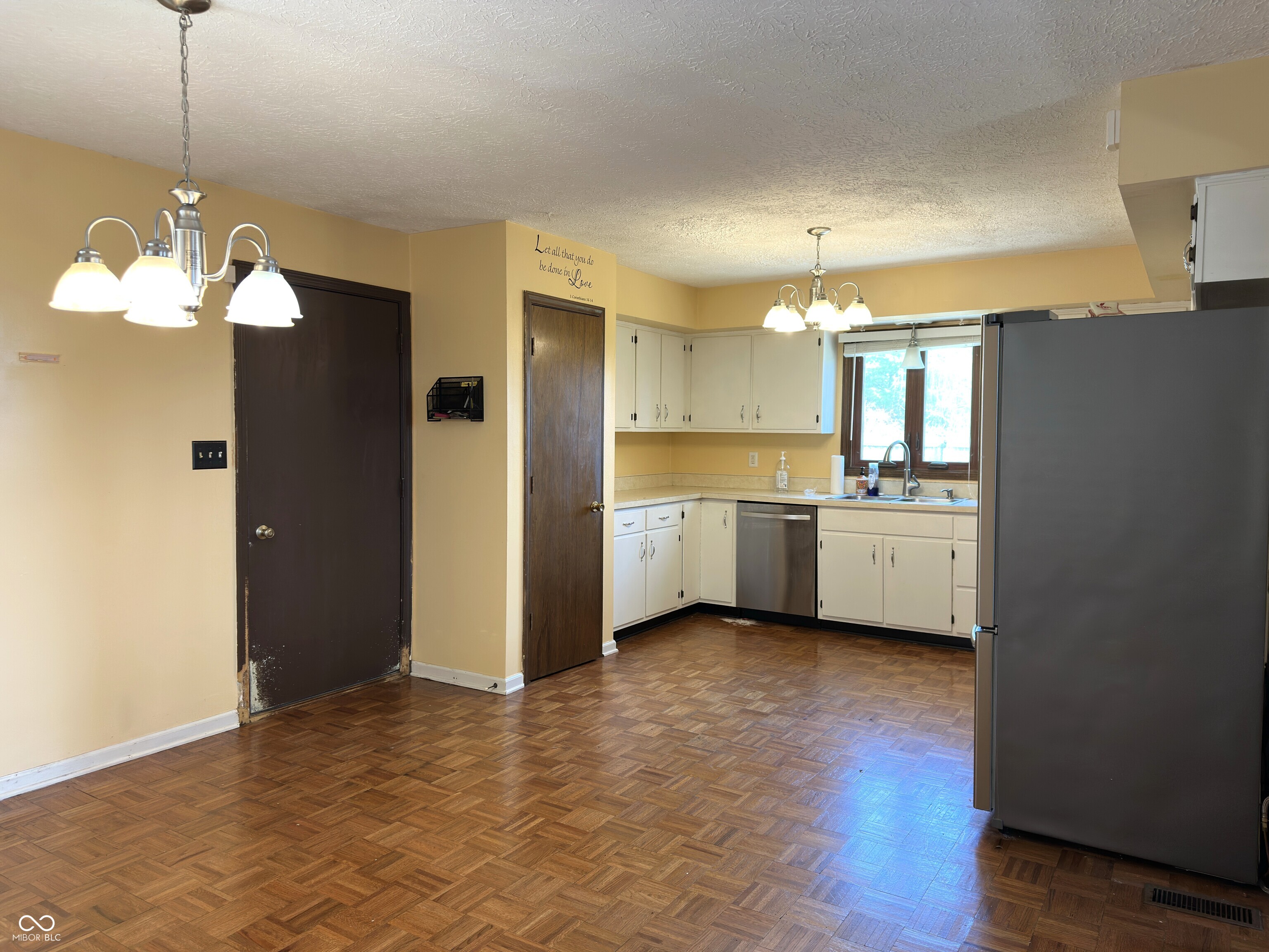 8341 Christiana Lane