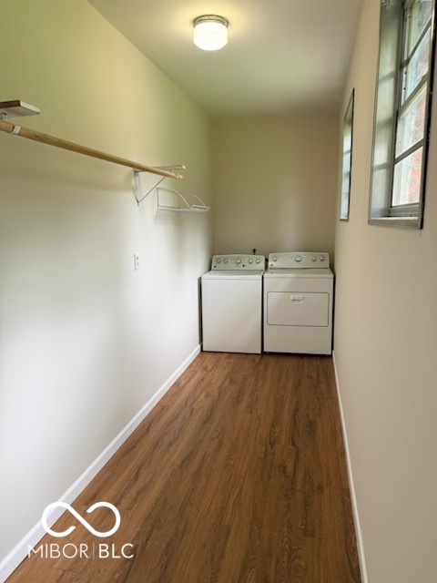 1526 Orchard Park Drive N