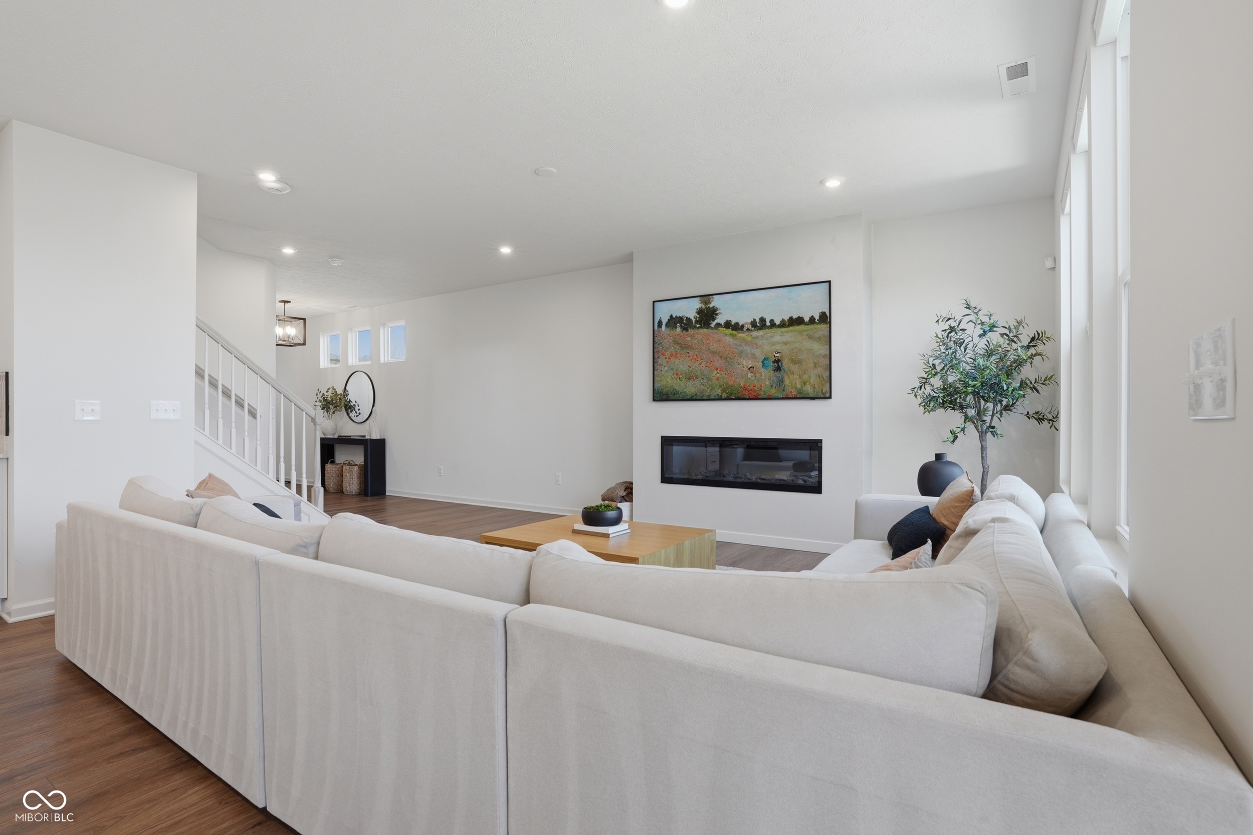 15398 Montfort Drive