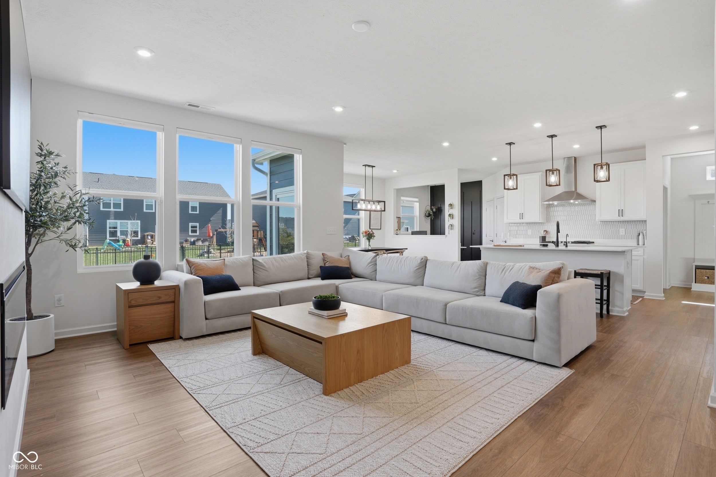 15398 Montfort Drive