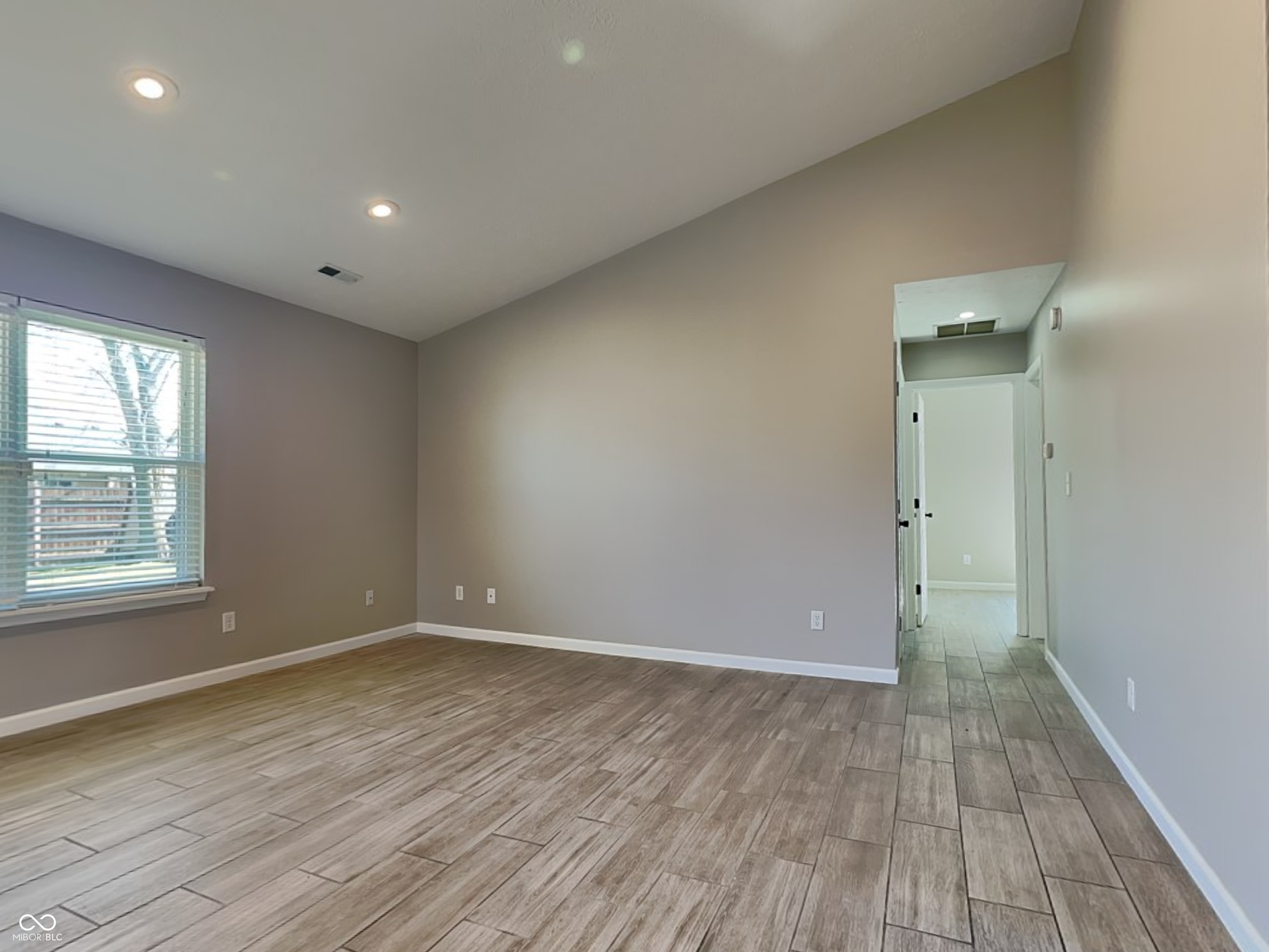 3713 Foxtail Drive