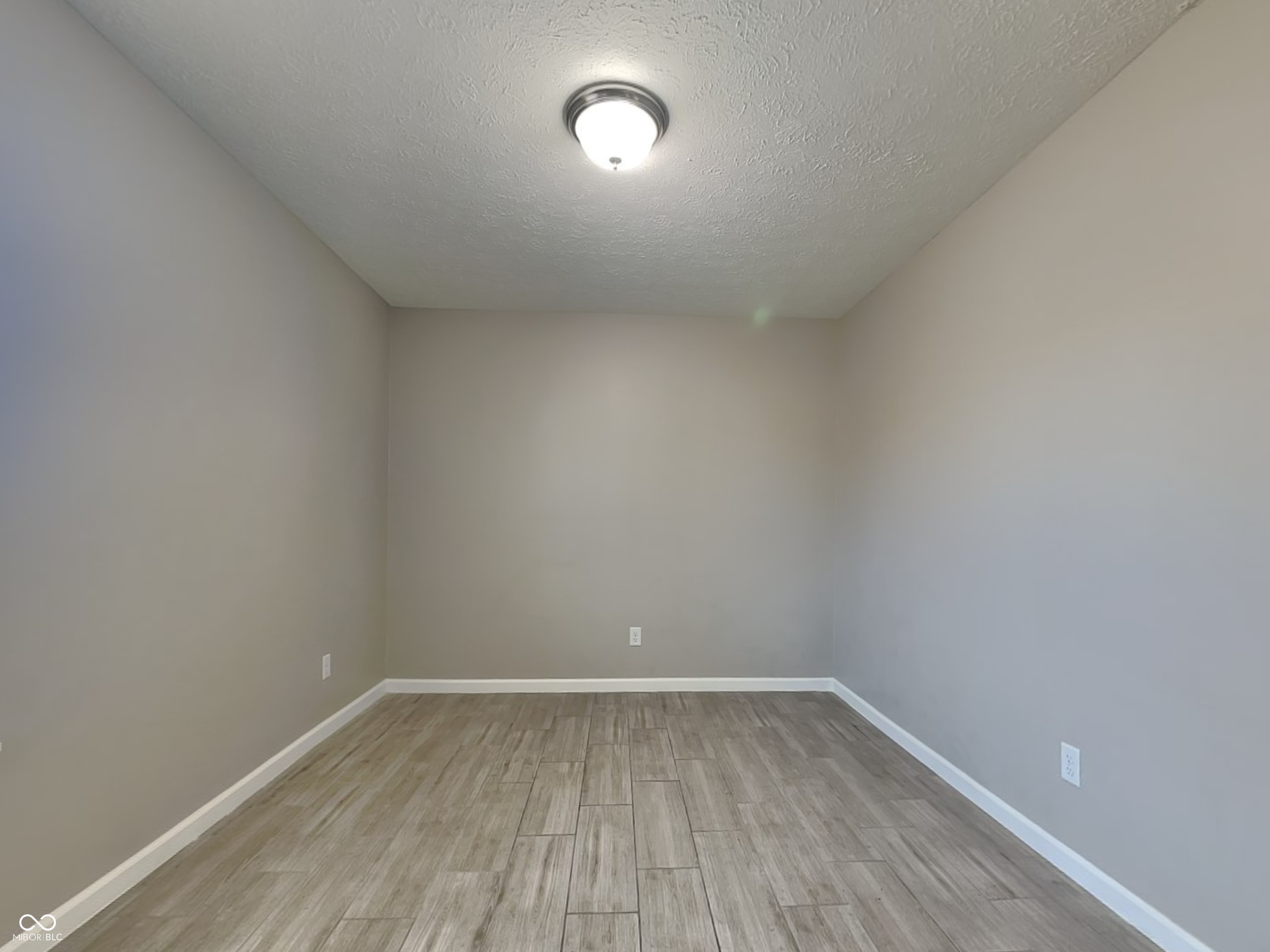 3713 Foxtail Drive