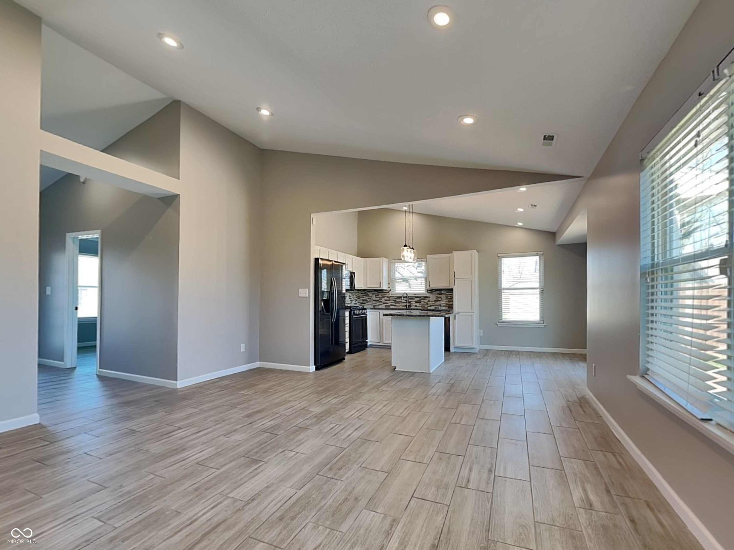 3713 Foxtail Drive