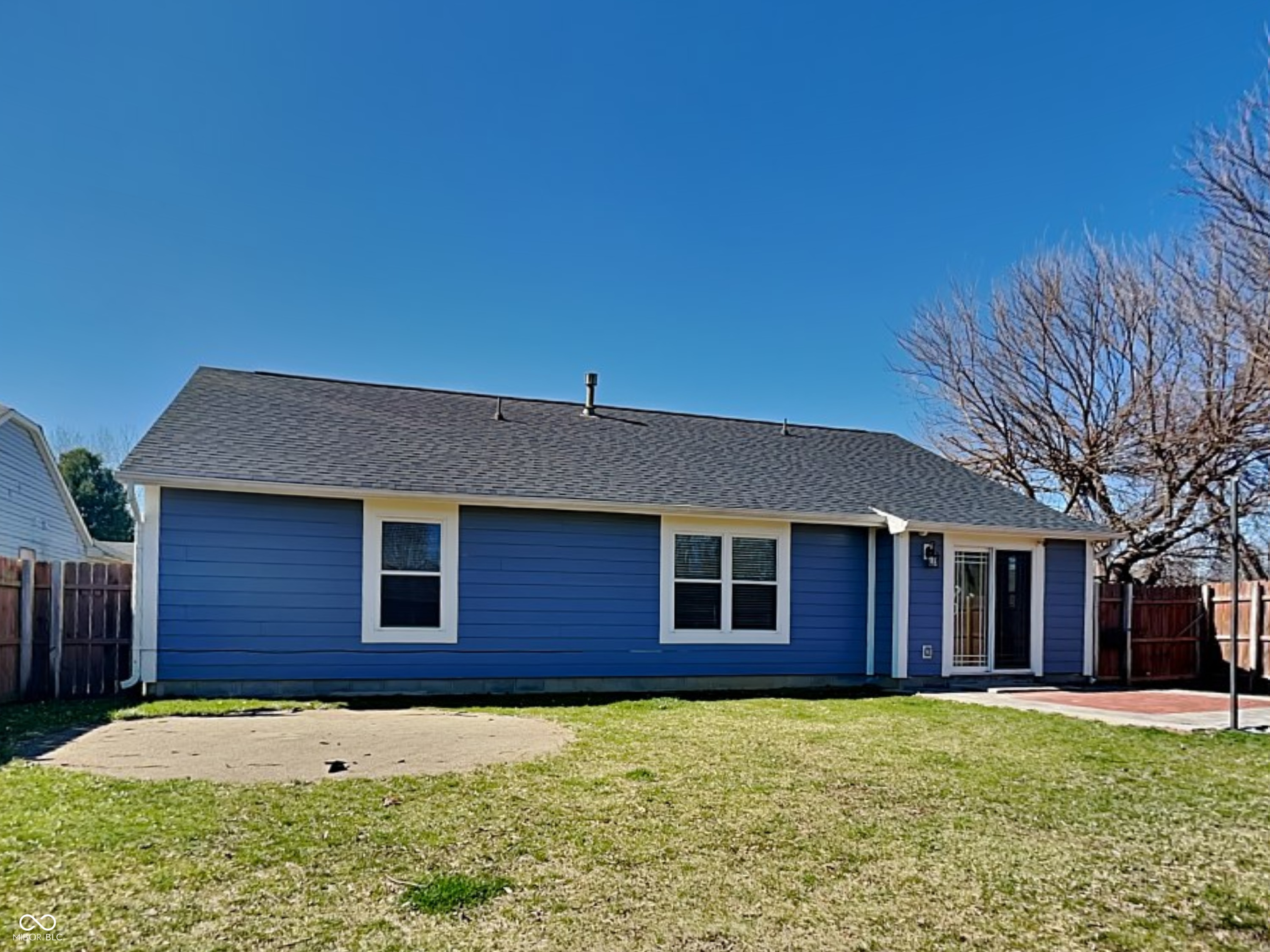 3713 Foxtail Drive