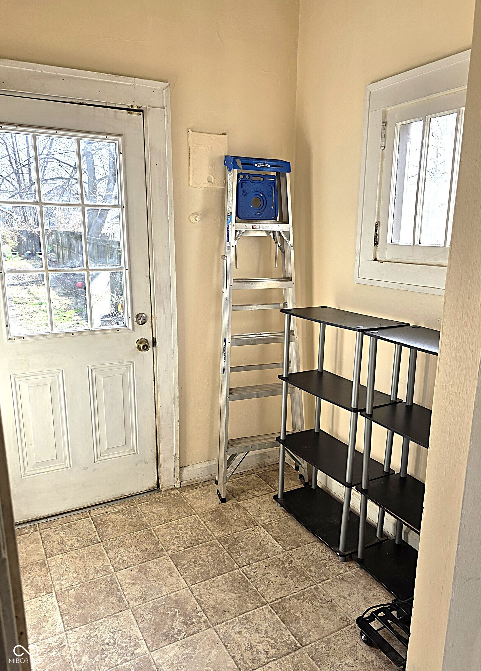 4231 Broadway Street