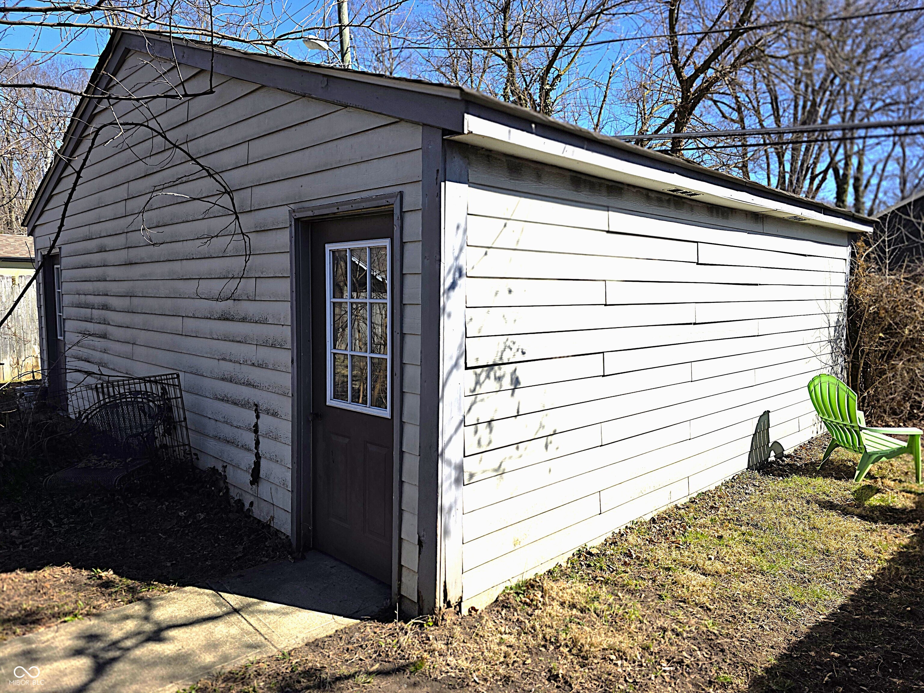 4231 Broadway Street