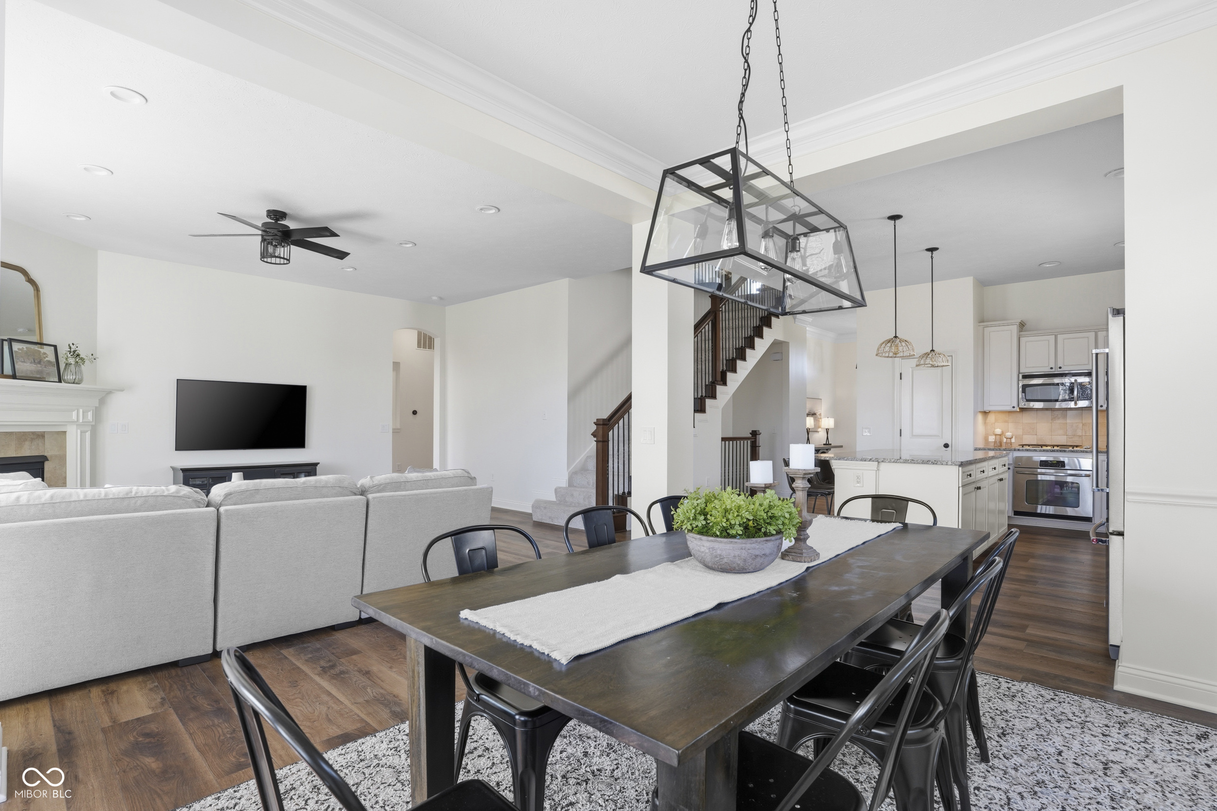 3895 Stonington Place