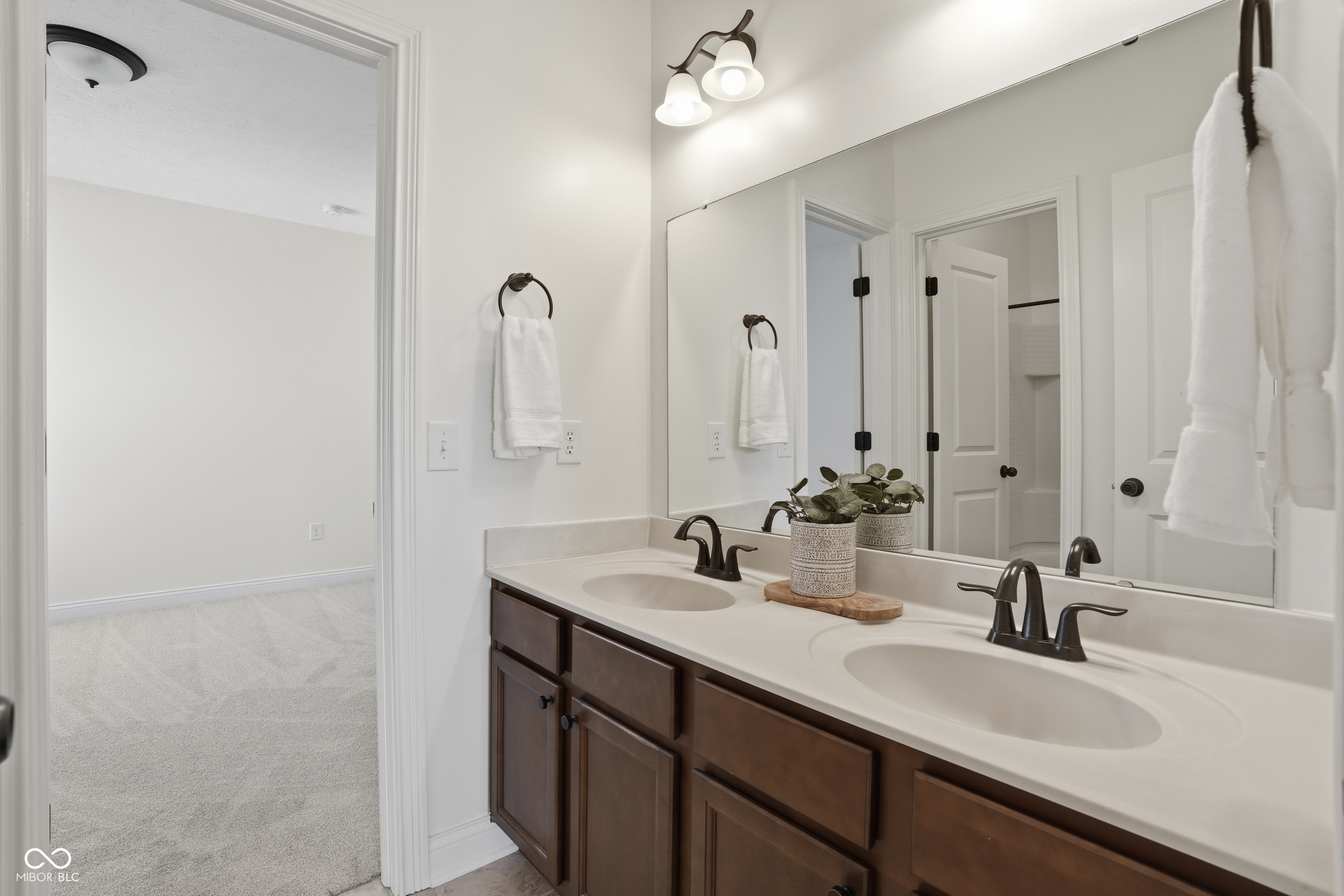 3895 Stonington Place