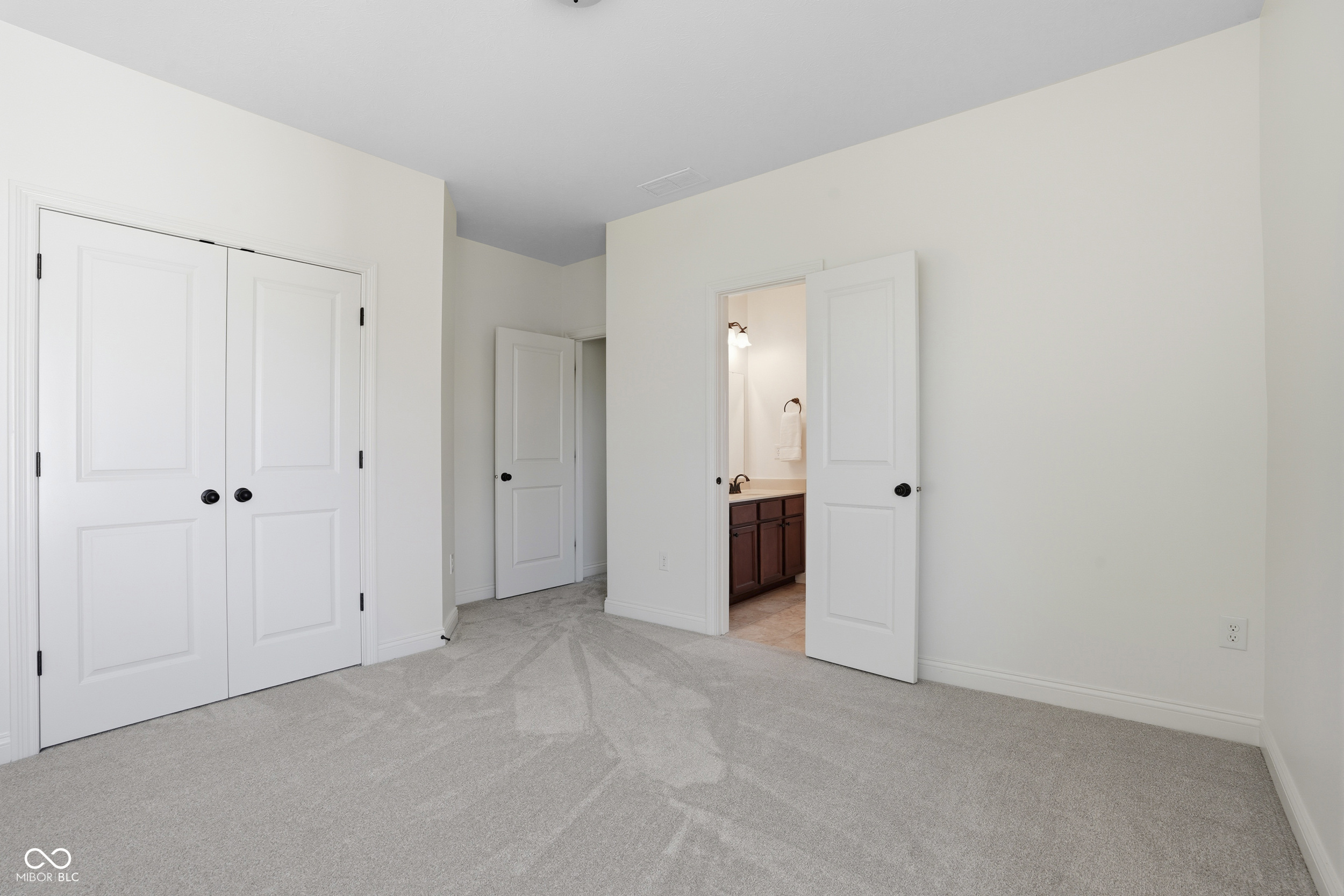 3895 Stonington Place