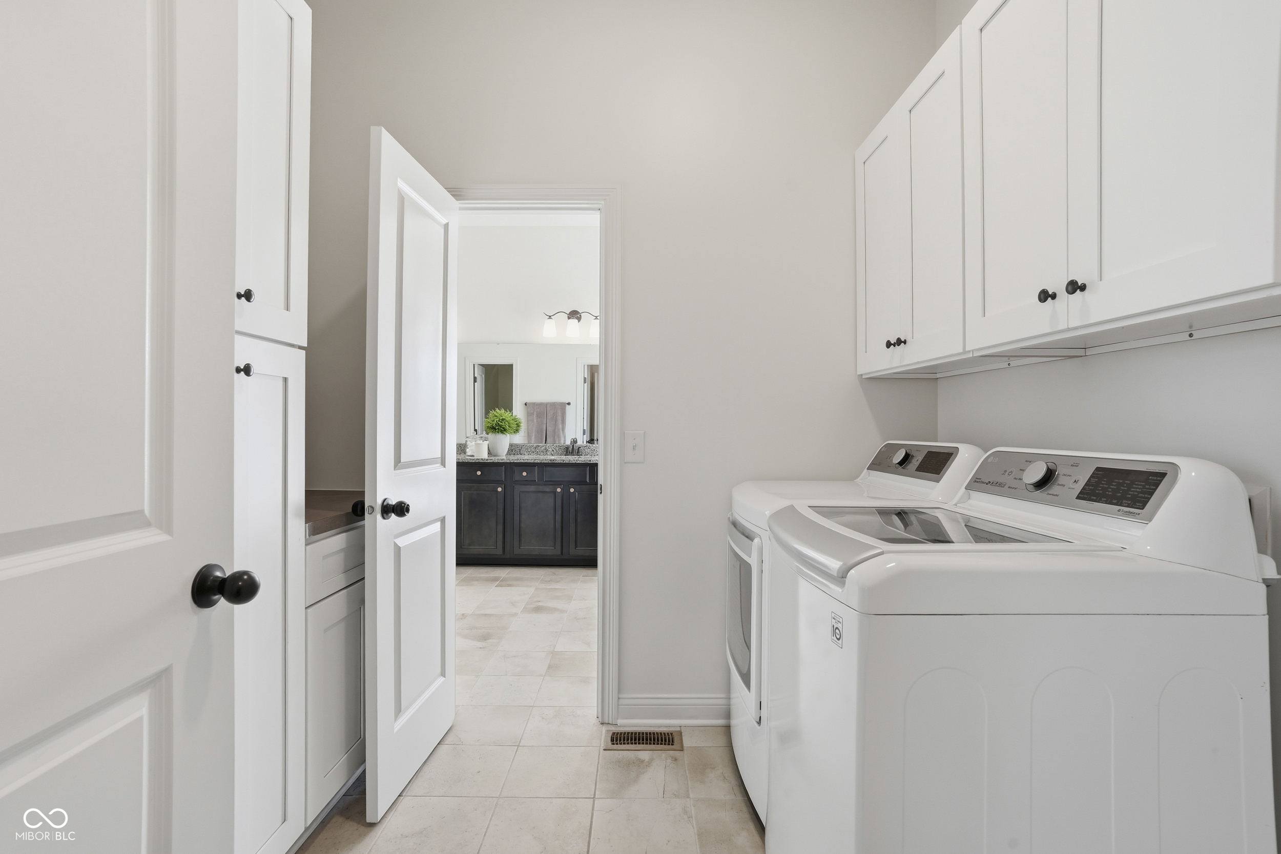 3895 Stonington Place