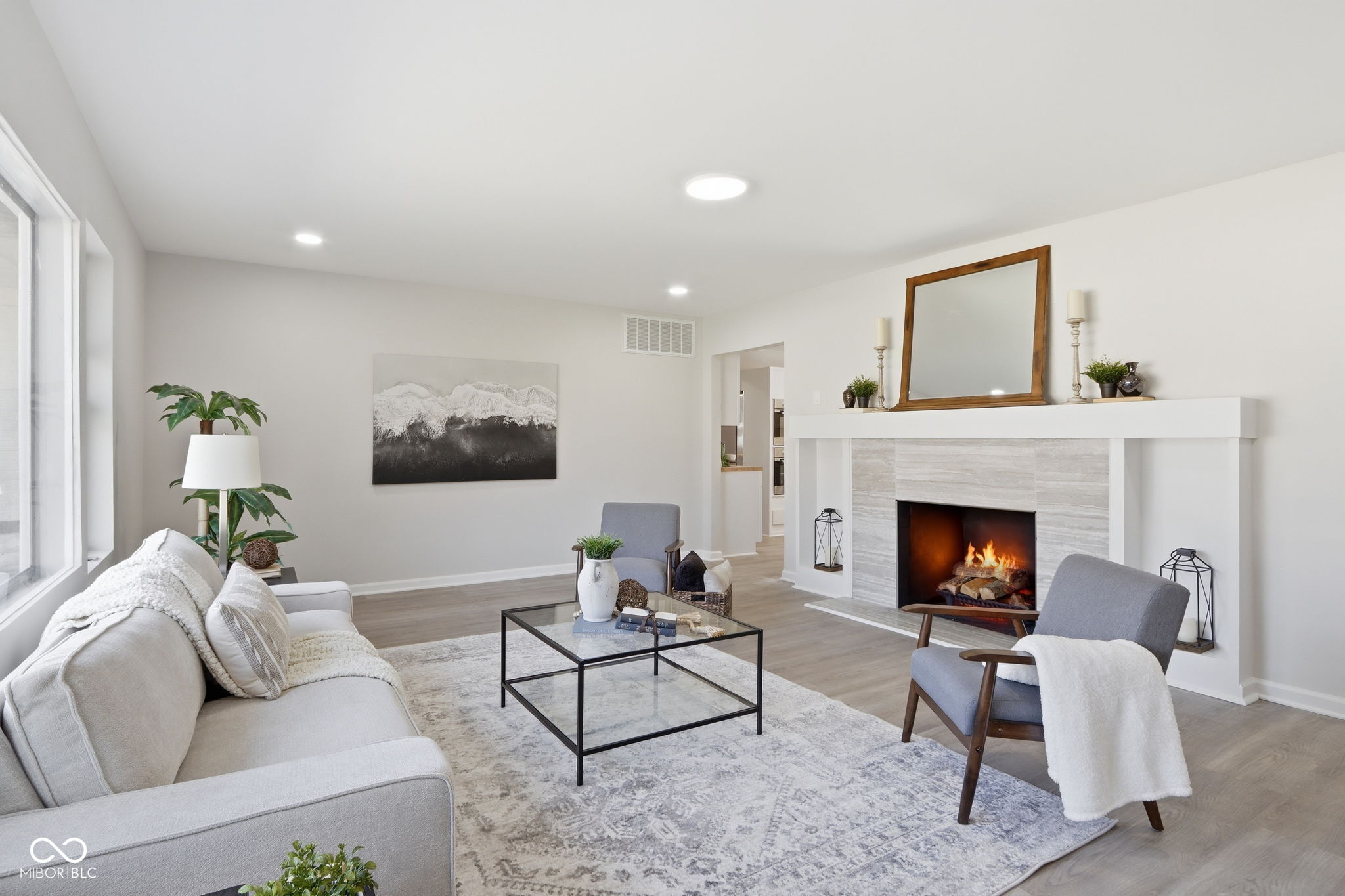 4315 E 42nd Street E