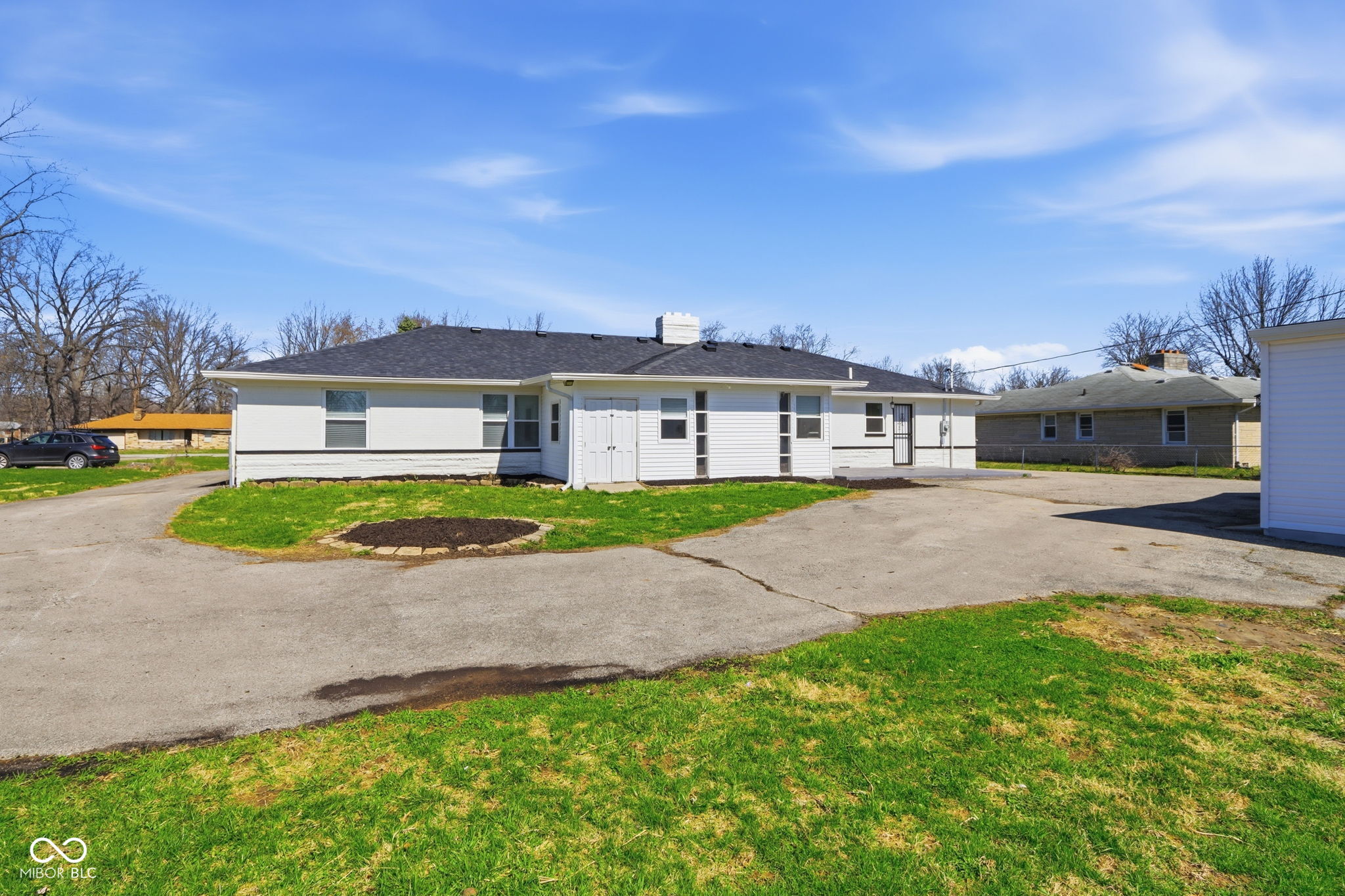 4315 E 42nd Street E