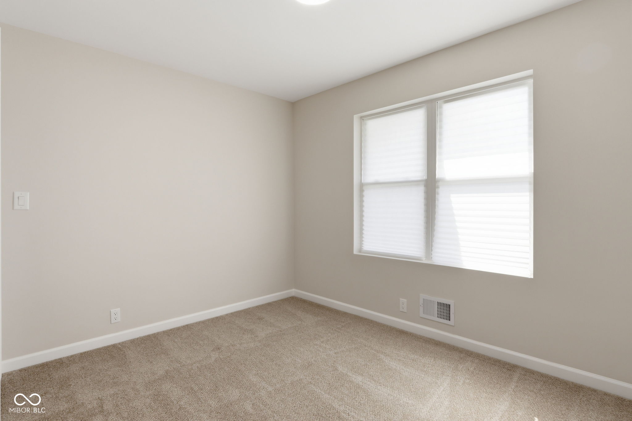 4315 E 42nd Street E