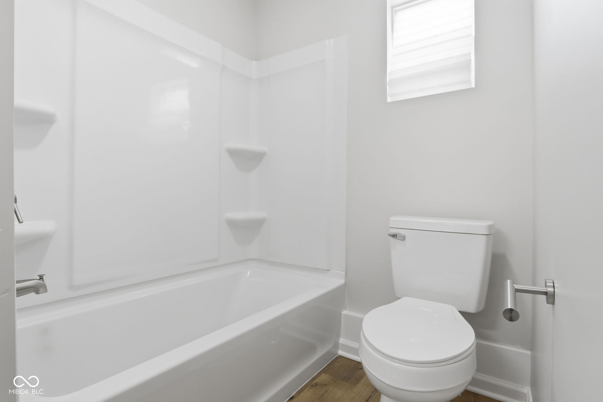 4315 E 42nd Street E