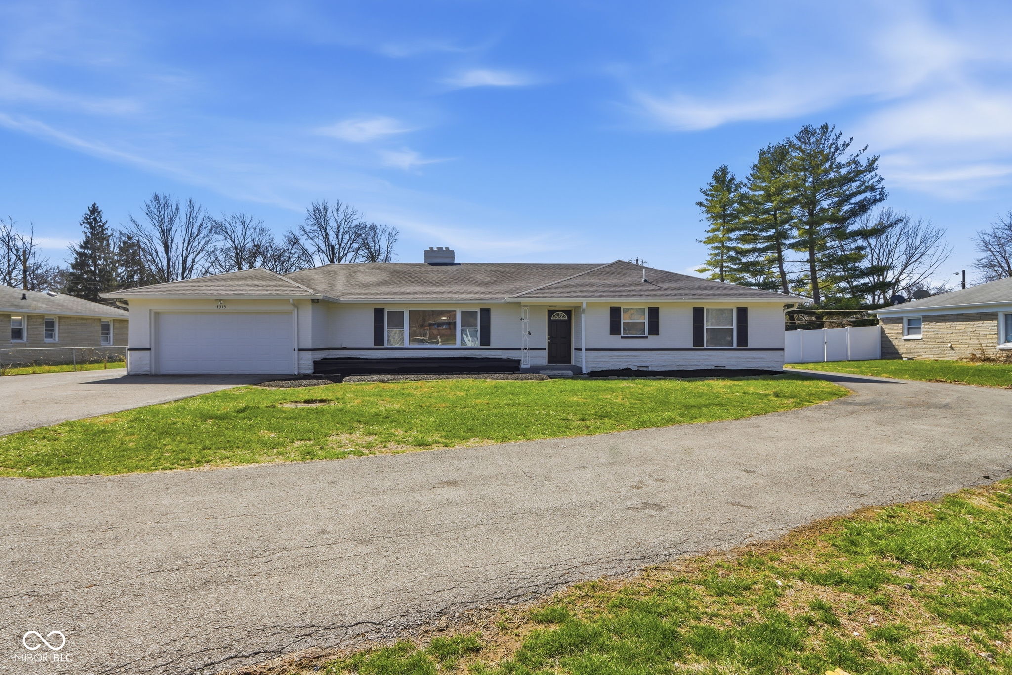 4315 E 42nd Street E