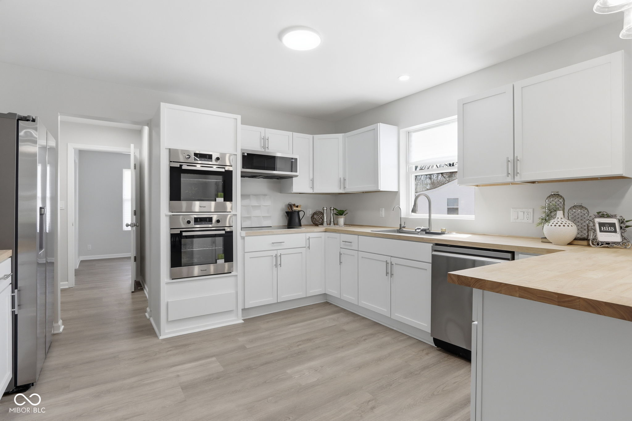 4315 E 42nd Street E