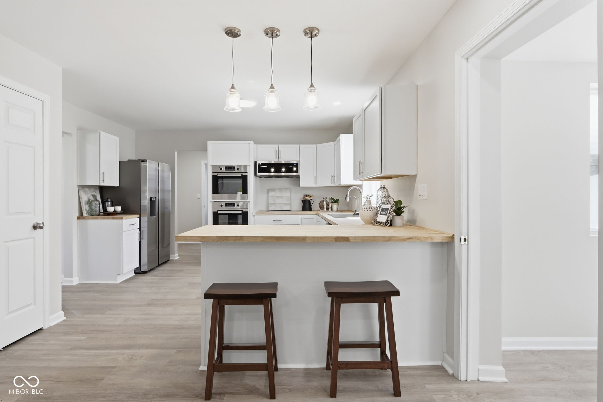 4315 E 42nd Street E