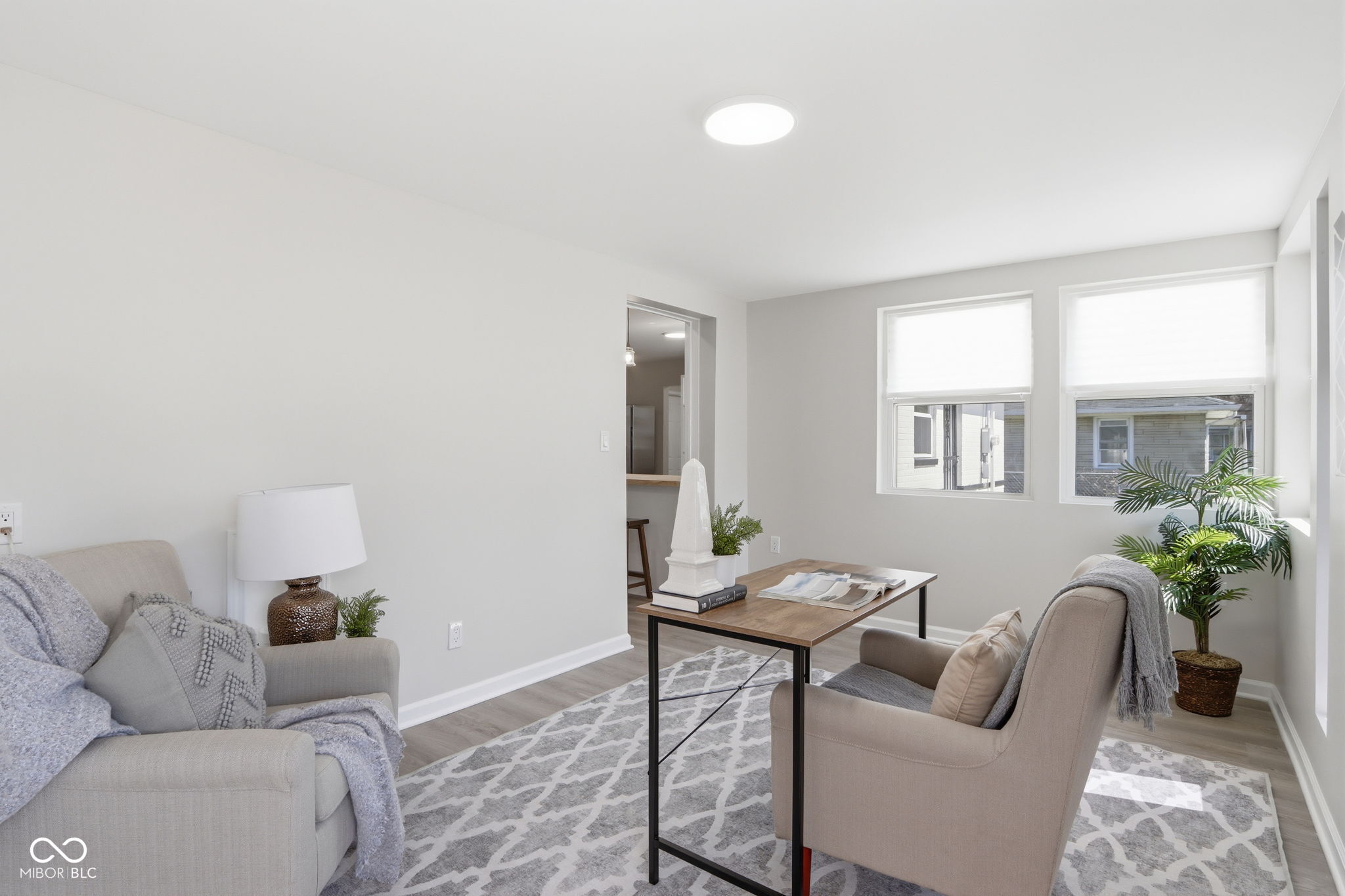 4315 E 42nd Street E