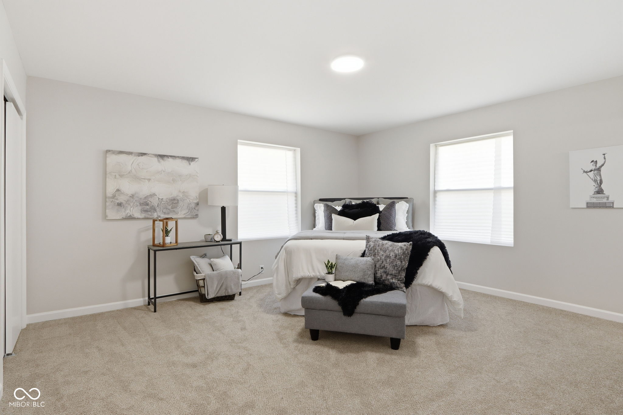 4315 E 42nd Street E