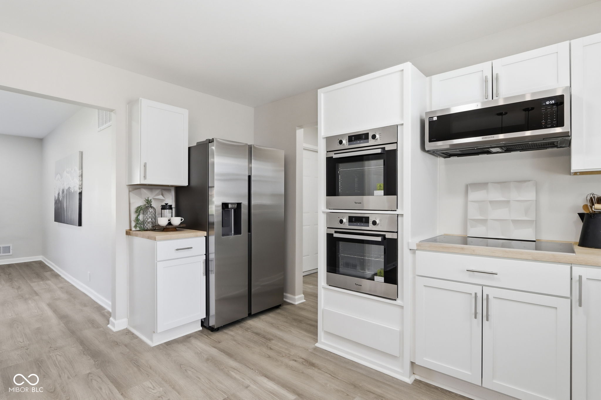 4315 E 42nd Street E